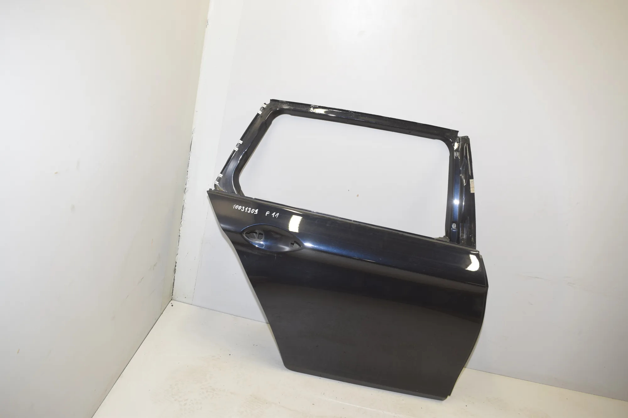 Rear Right Door – OEM 000 · BMW 5 Touring (F11) M 550 d xDrive 2012 – 2