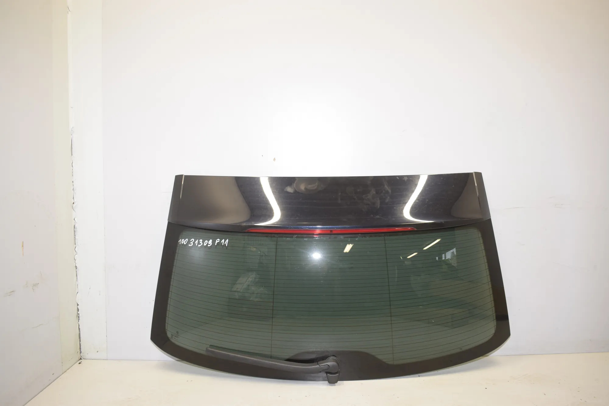 Rear Window Glass · BMW 5 Touring (F11) M 550 d xDrive 2012 – 2