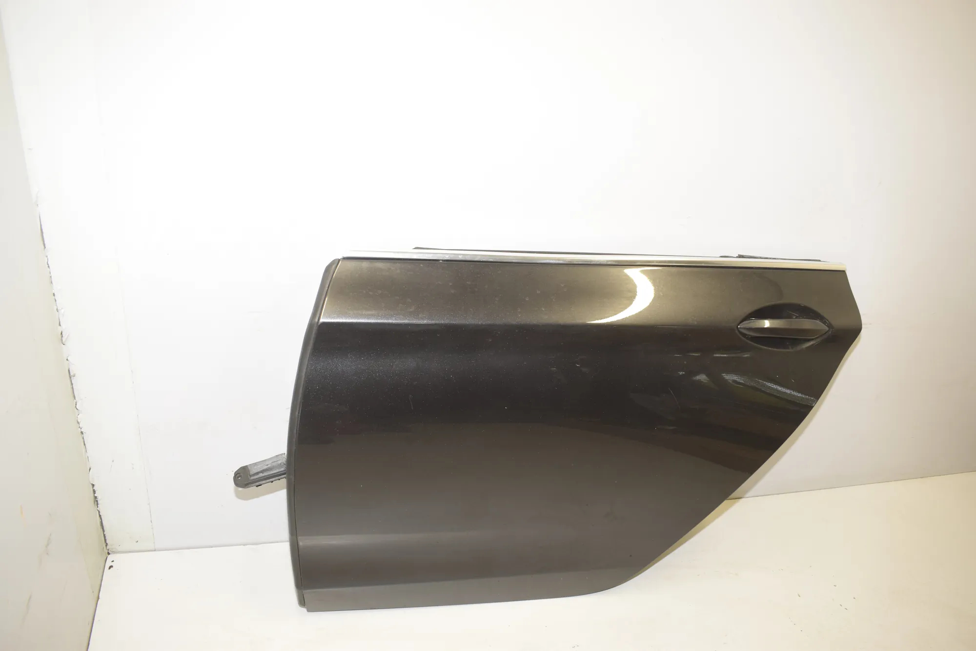 Rear Left Door – OEM 000 · BMW 5 Gran Turismo (F07) 530 d 2009 – 2