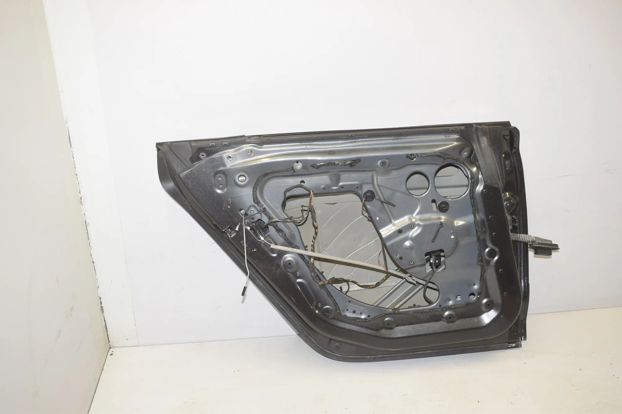 Rear Left Door – OEM 000 · BMW 5 Gran Turismo (F07) 530 d 2009 – 5