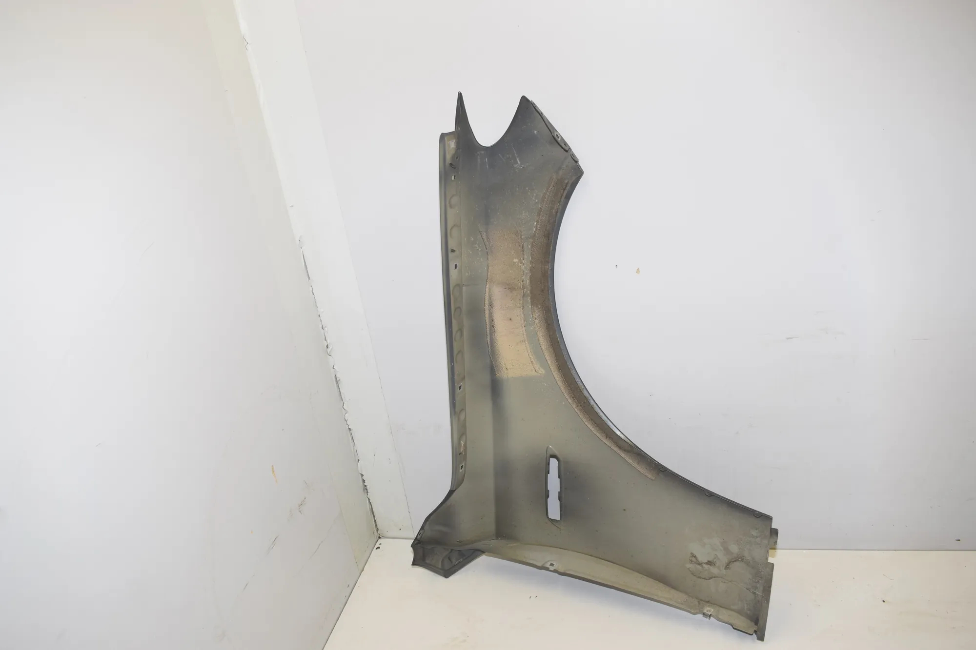 Front Left Fender · BMW 5 Gran Turismo (F07) 530 d 2009 – 4