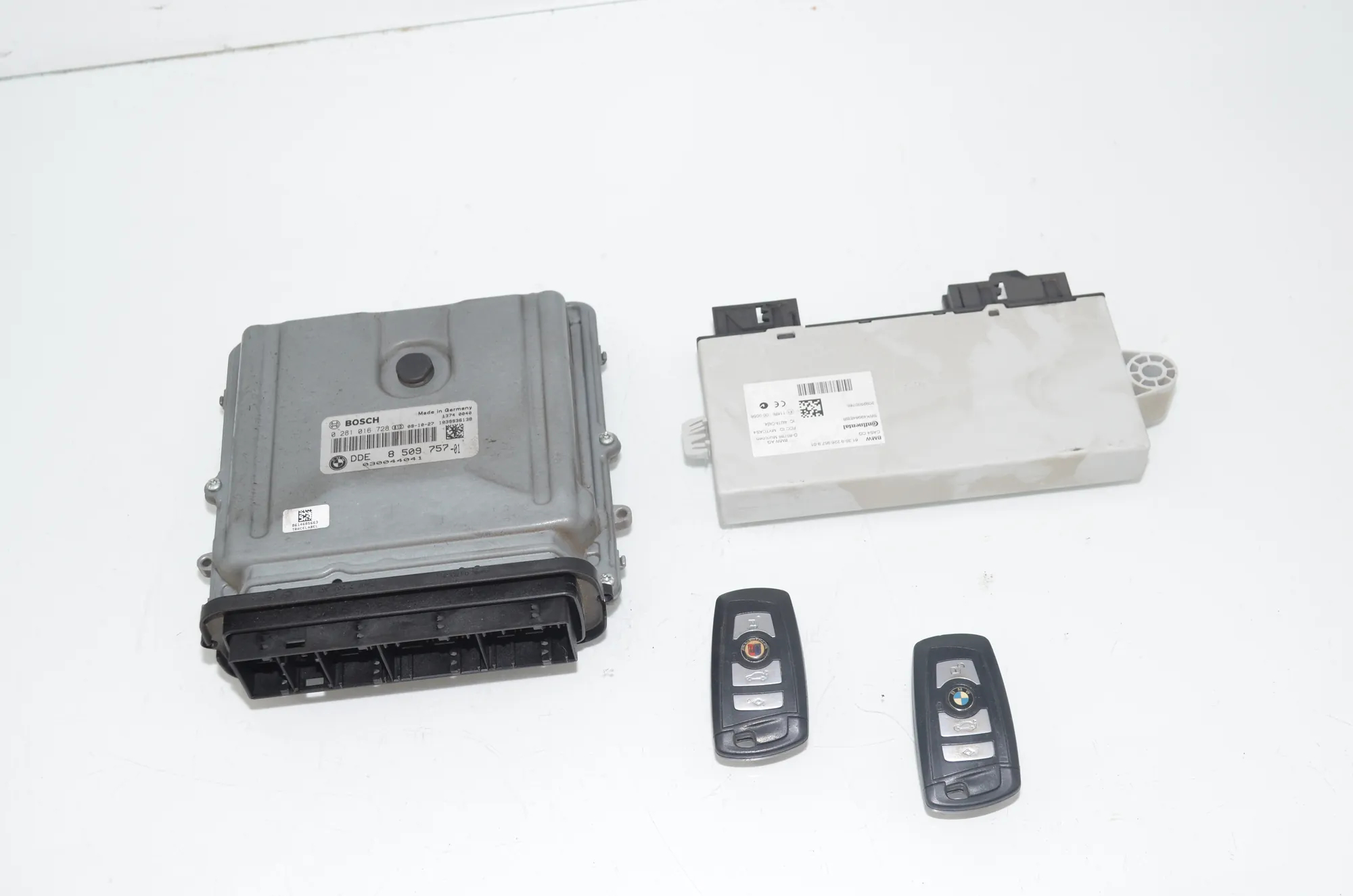 Engine Ignition ECU Set – OEM 8509757 · BMW 5 Gran Turismo (F07) 530 d 2009