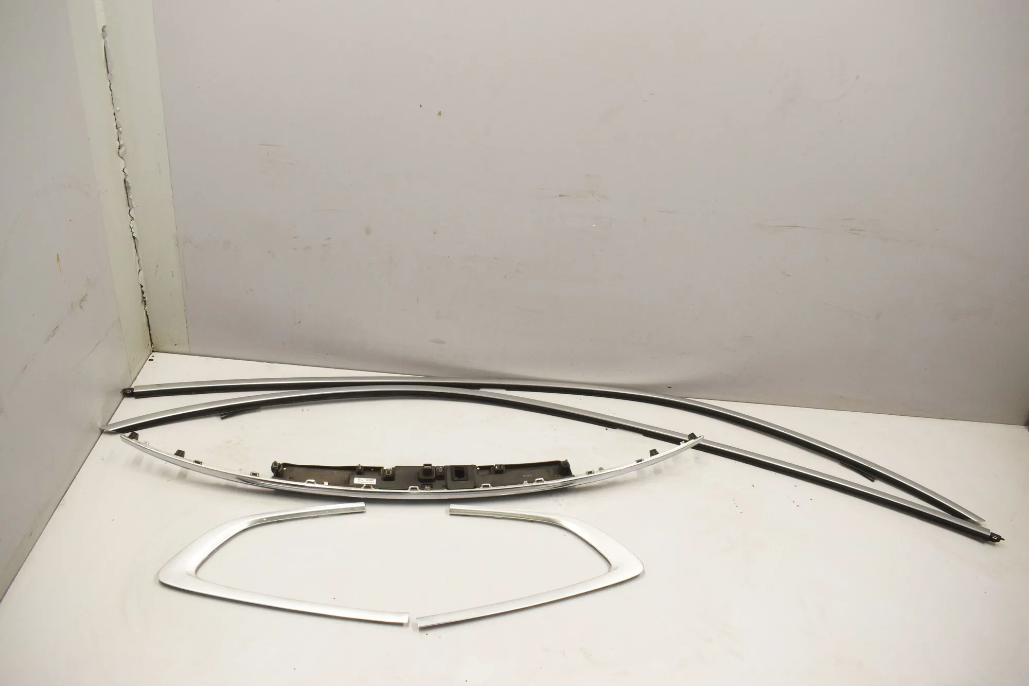 Exterior Trim Kit – OEM 7196355 · BMW 5 Gran Turismo (F07) 530 d 2009 – 5