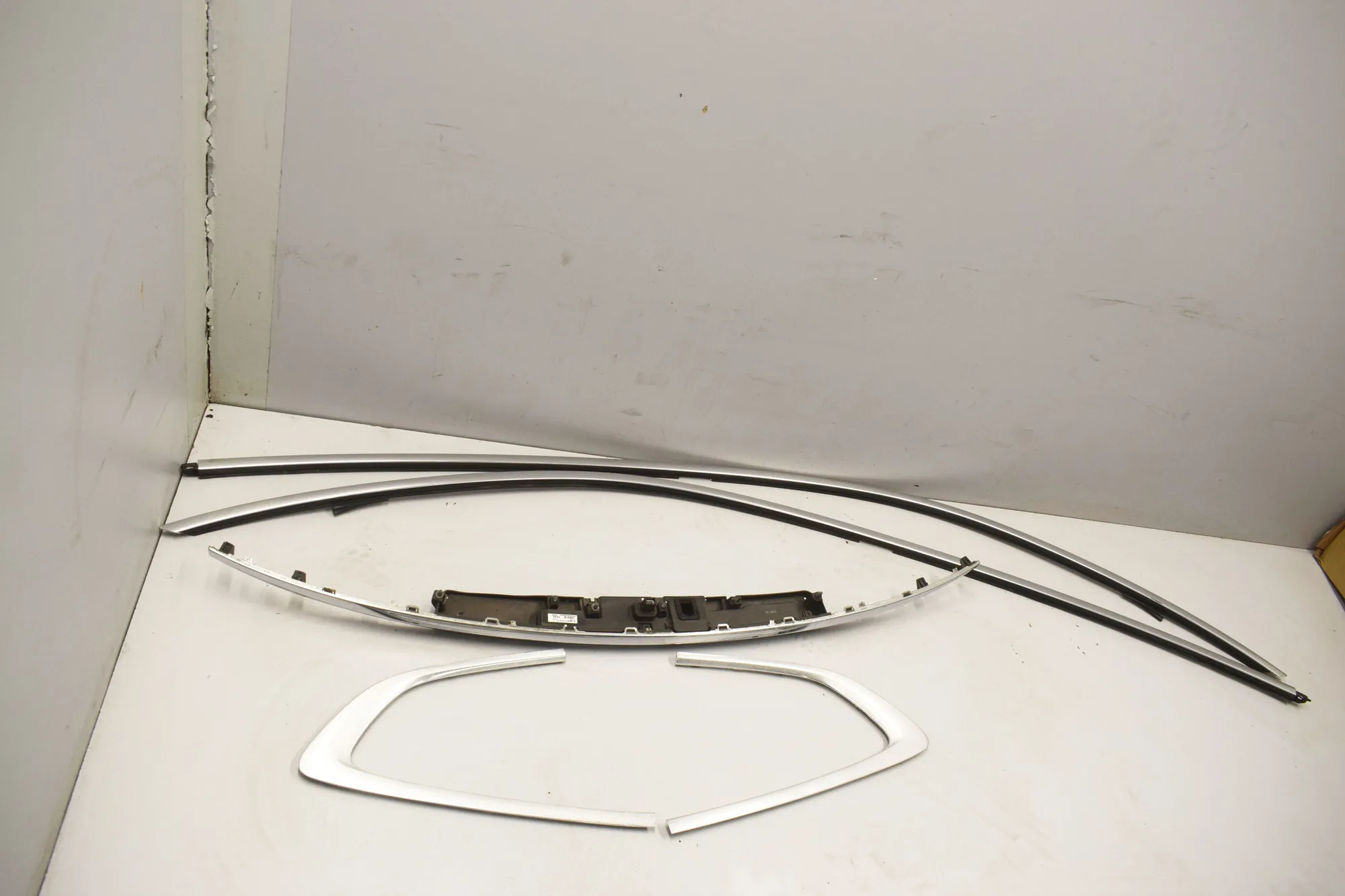 Exterior Trim Kit – OEM 7196355 · BMW 5 Gran Turismo (F07) 530 d 2009 – 2