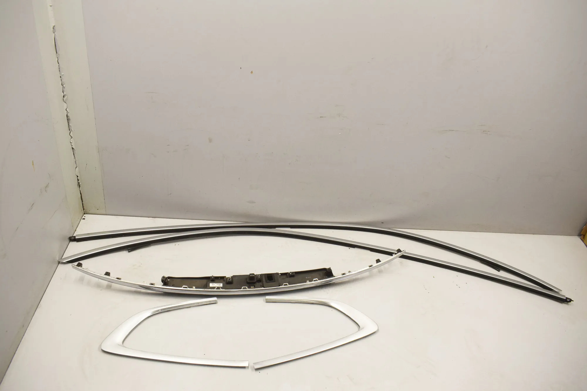 Exterior Trim Kit – OEM 7196355 · BMW 5 Gran Turismo (F07) 530 d 2009