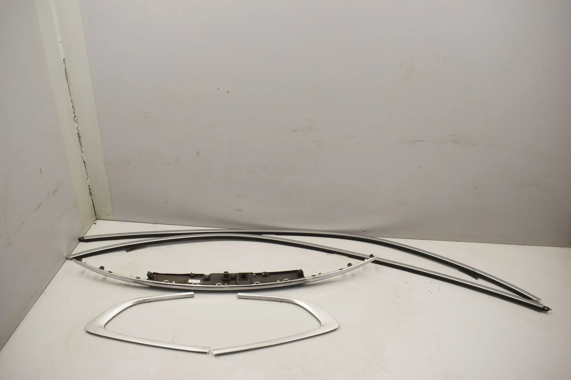 Exterior Trim Kit – OEM 7196355 · BMW 5 Gran Turismo (F07) 530 d 2009 – 3