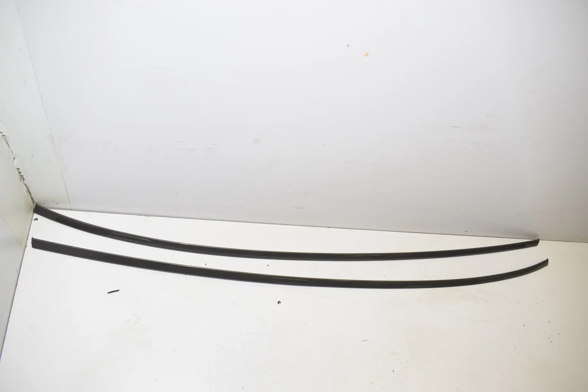 Right Side Roof Strip Trim – OEM 7259919 · BMW 5 Gran Turismo (F07) 530 d 2009 – 3