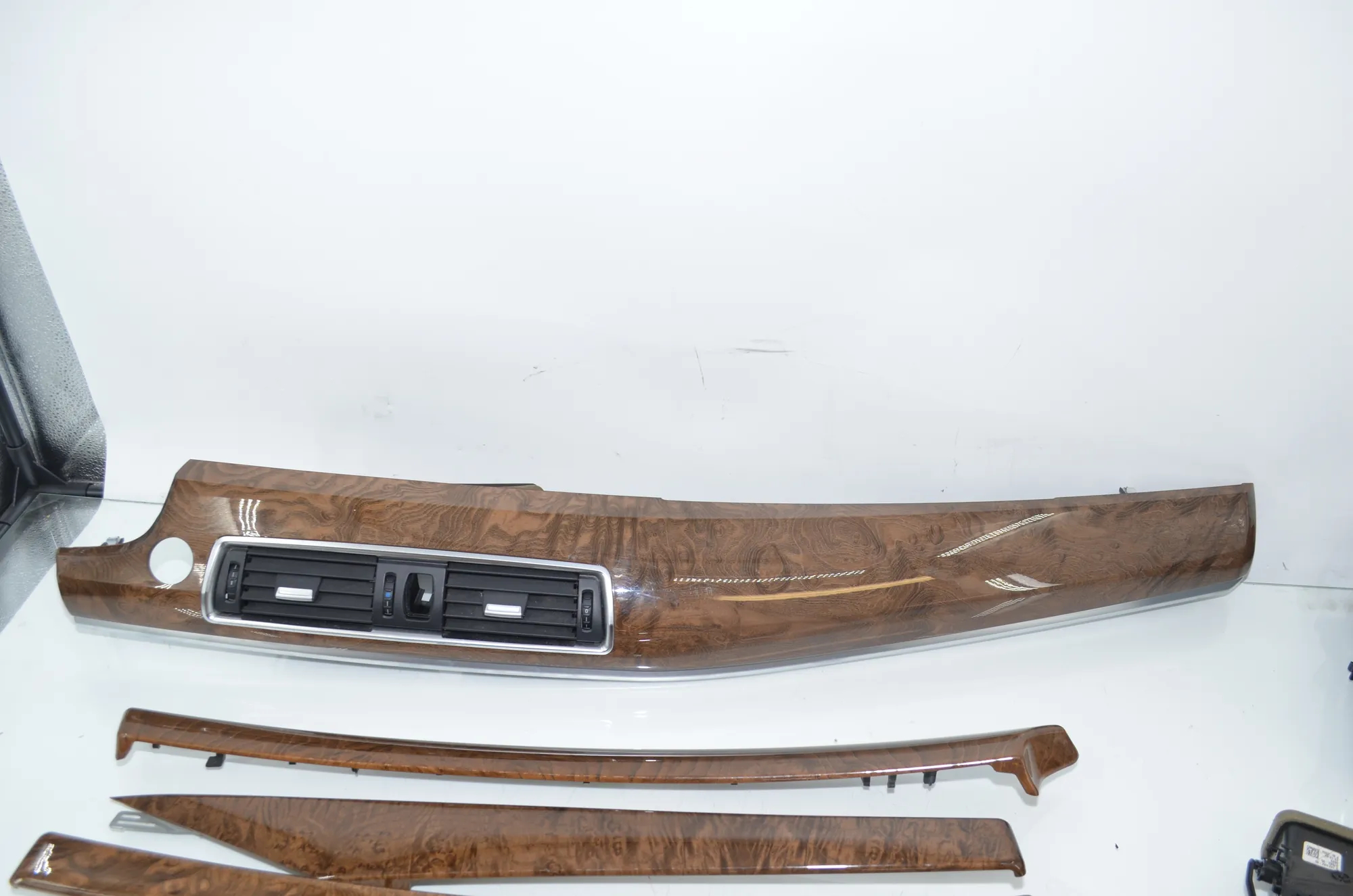 Interior Trim Strips Kit – OEM 9142582 · BMW 5 Gran Turismo (F07) 530 d 2009 – 2