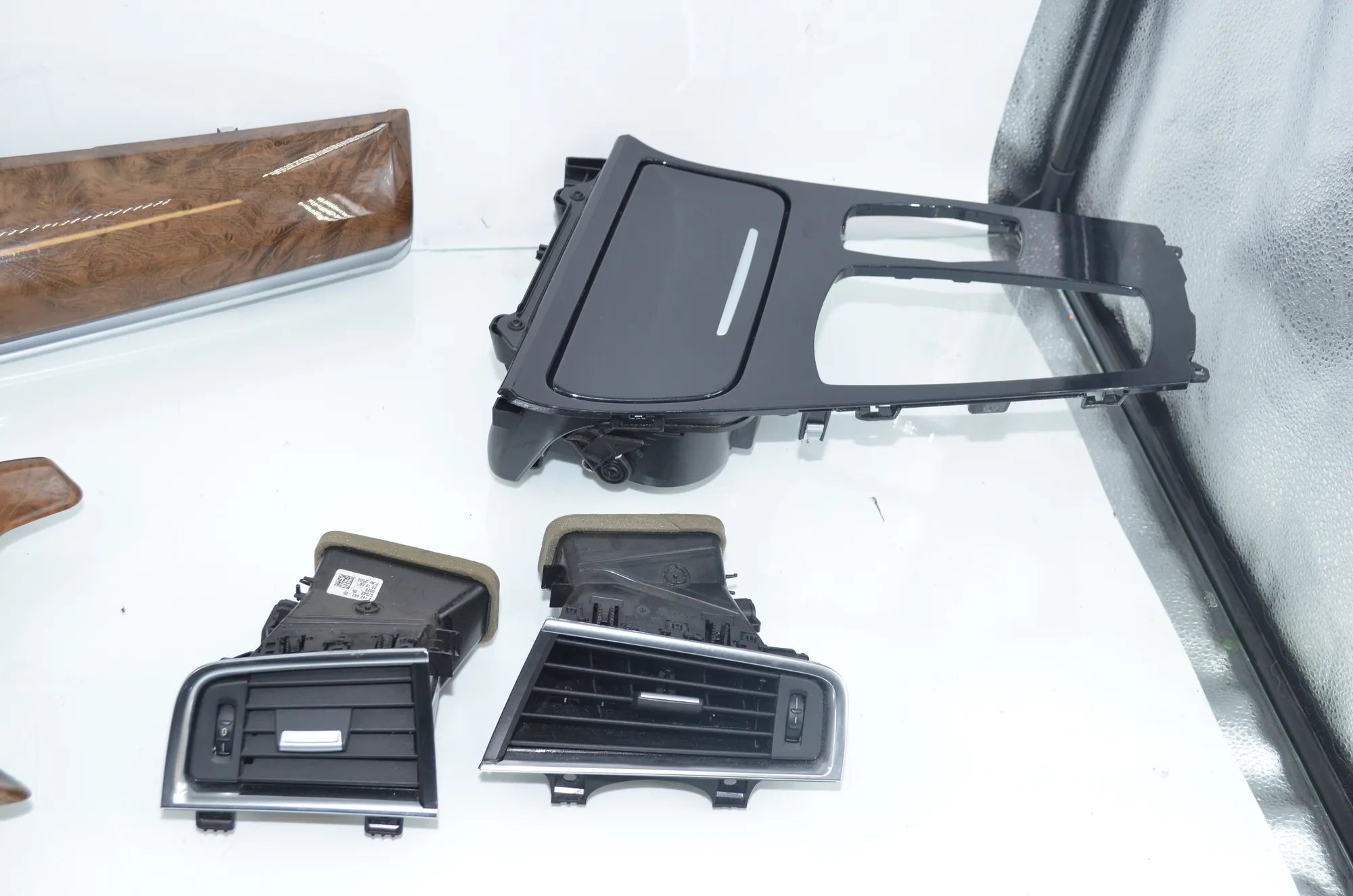 Interior Trim Strips Kit – OEM 9142582 · BMW 5 Gran Turismo (F07) 530 d 2009 – 4