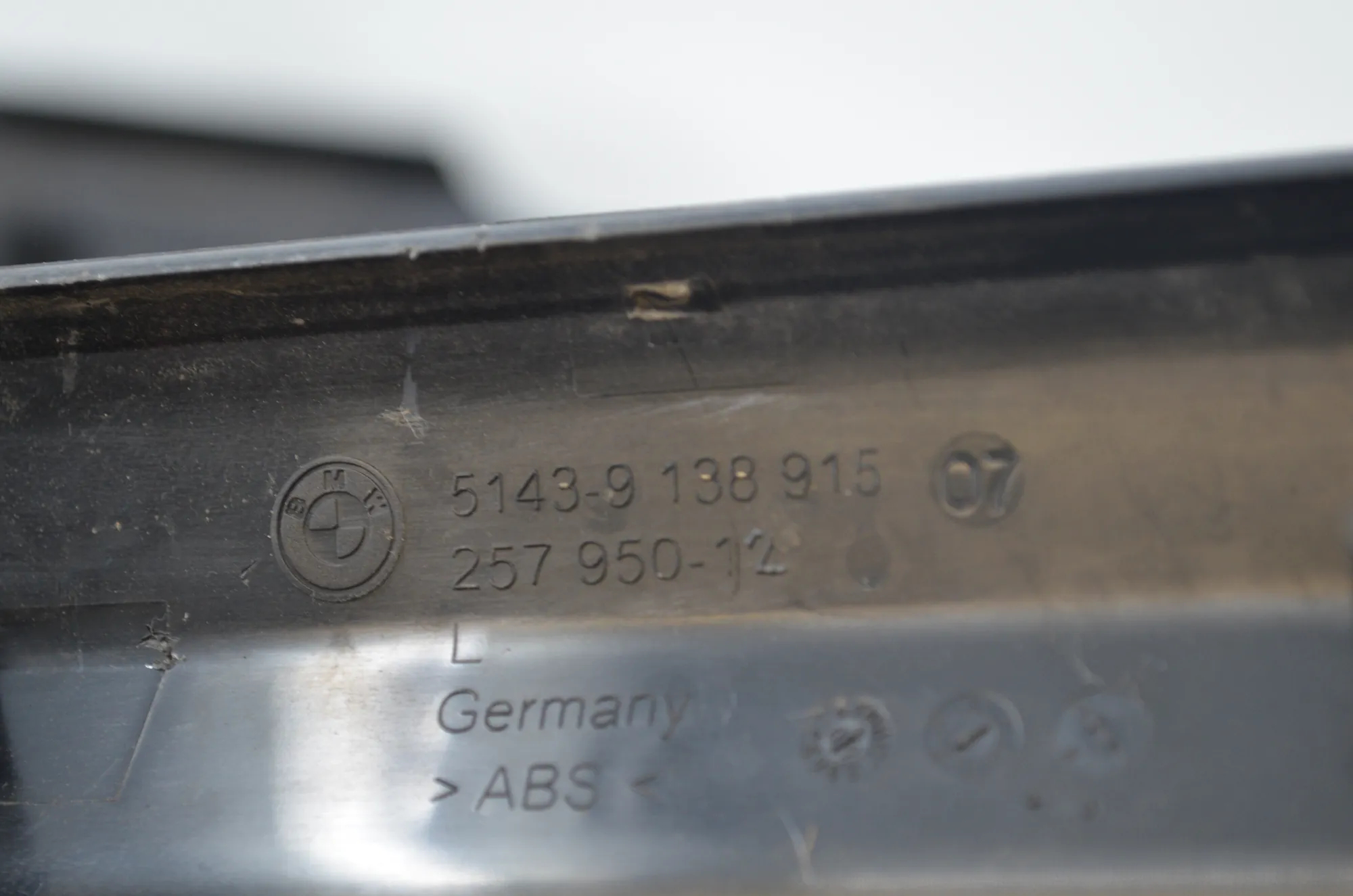 Front Right Sill Trim – OEM 9138915 · BMW 5 Gran Turismo (F07) 530 d 2009 – 6