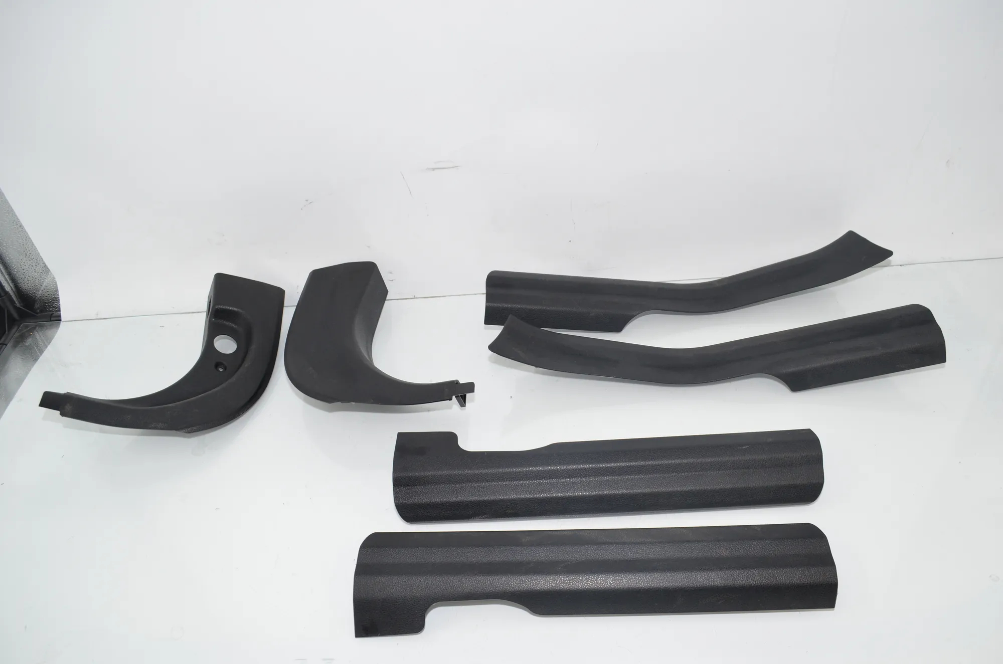 Front Right Sill Trim – OEM 9138915 · BMW 5 Gran Turismo (F07) 530 d 2009