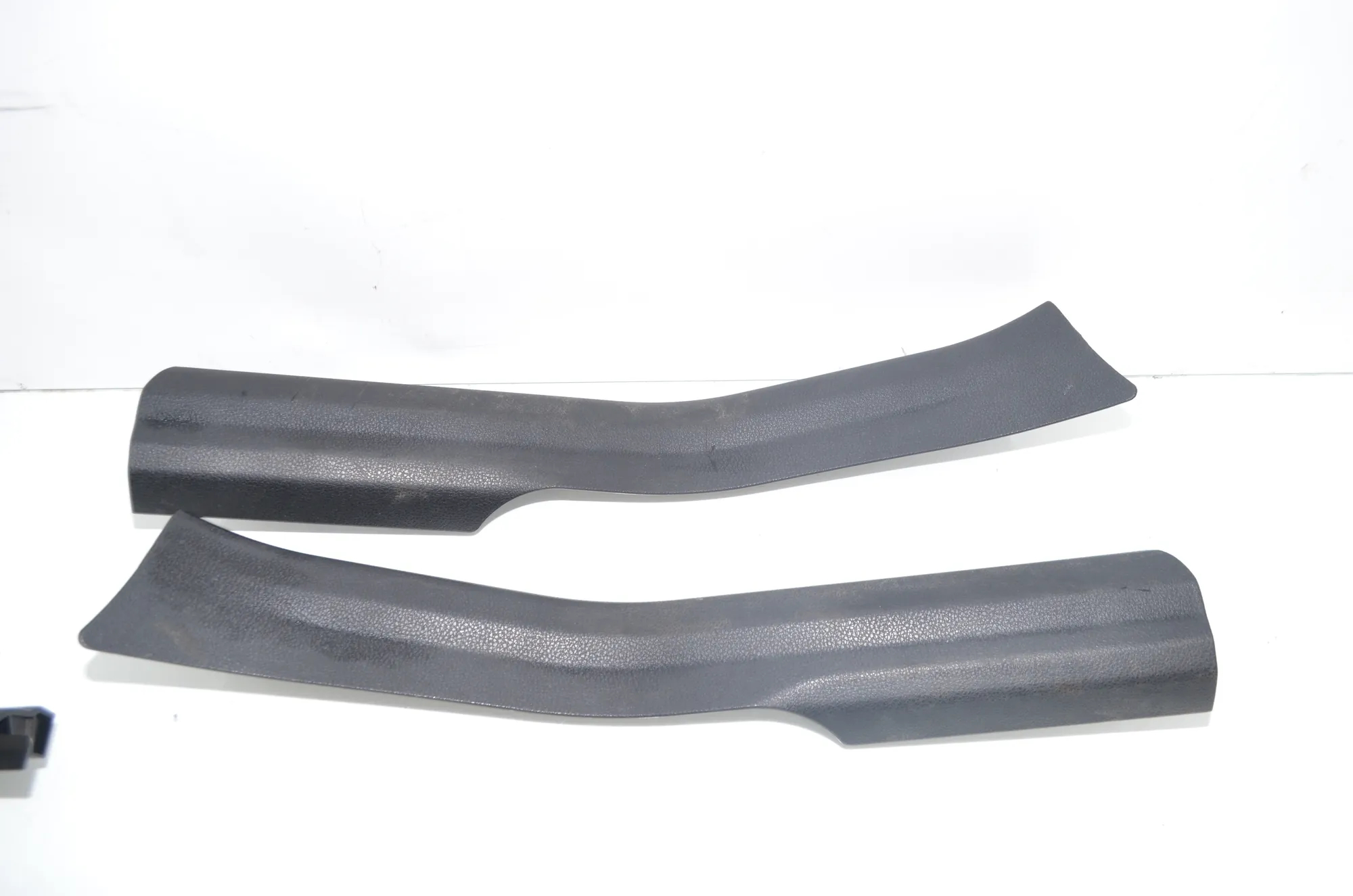 Front Right Sill Trim – OEM 9138915 · BMW 5 Gran Turismo (F07) 530 d 2009 – 3