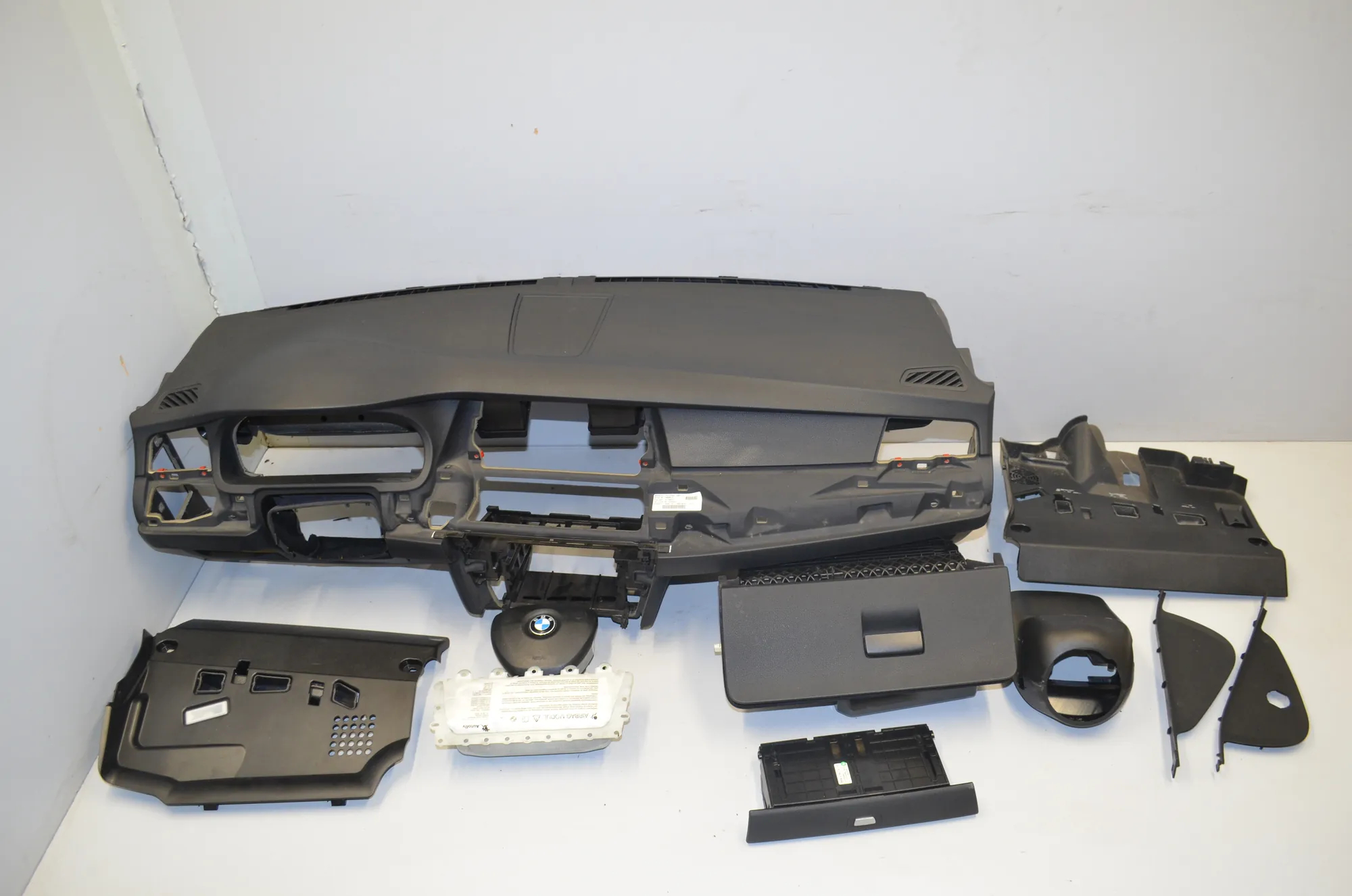 Dashboard – OEM 9199052 · BMW 5 Gran Turismo (F07) 530 d 2009