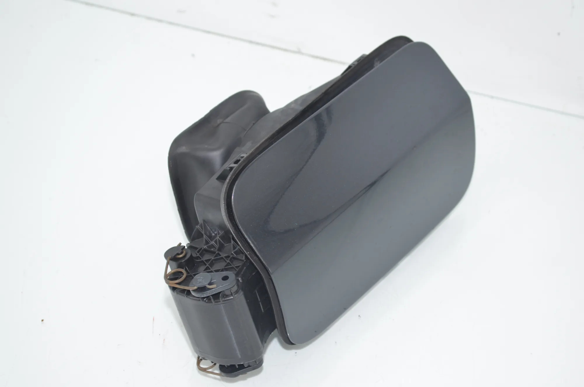 Fuel Tank Flap Cap – OEM 7201690 · BMW 5 Gran Turismo (F07) 530 d 2009 – 5