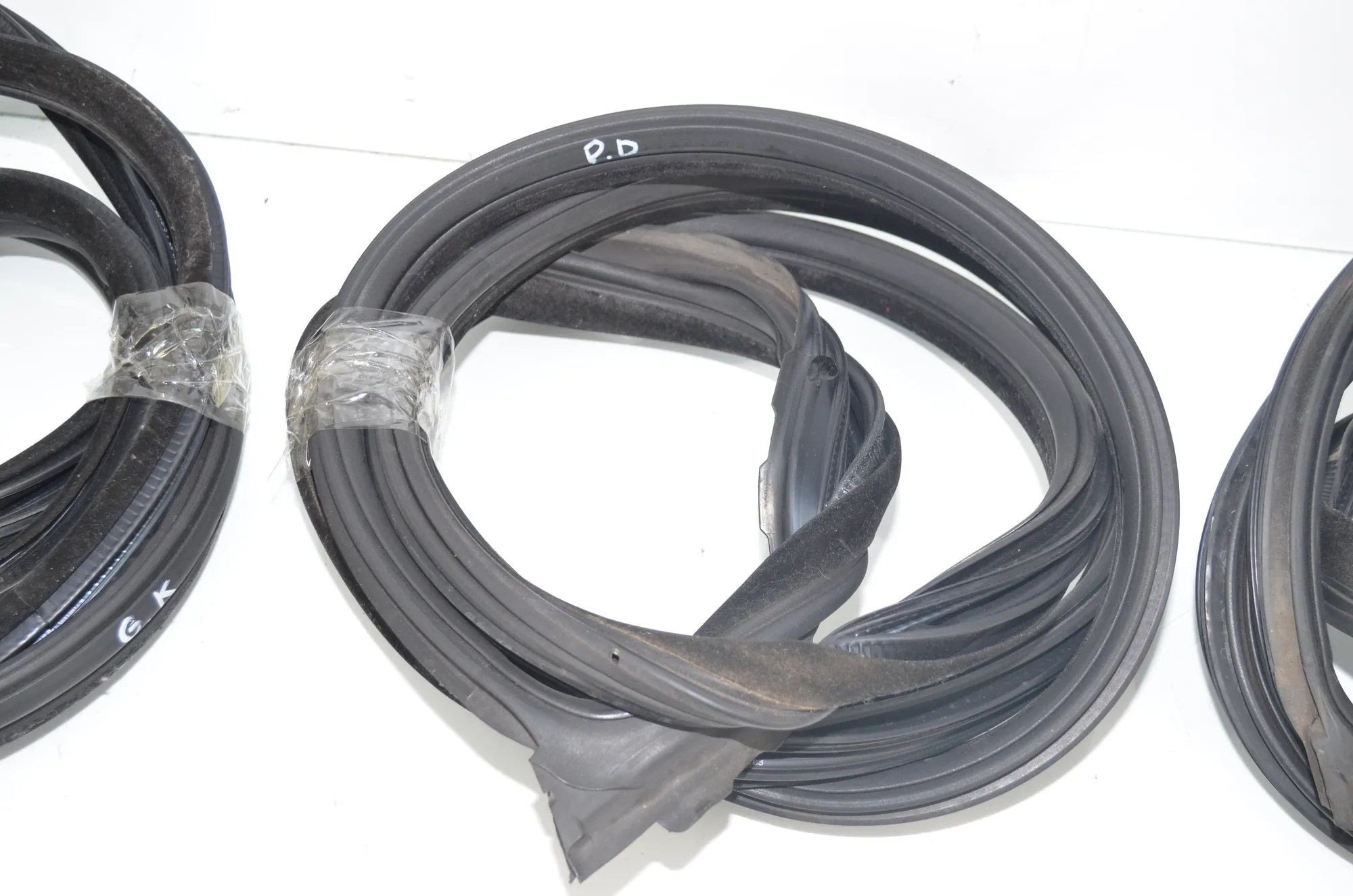 Front Right Door Seal Rubber – OEM 7226396 · BMW 5 Gran Turismo (F07) 530 d 2009 – 3