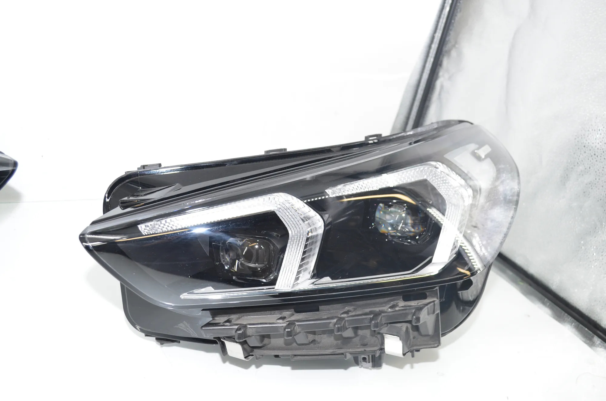 Front Headlight Set Kit – OEM 5A5AA47 · BMW X1 (U11) BMW X1 (U11) BMW X1 (U11) IX1 2024 – 3