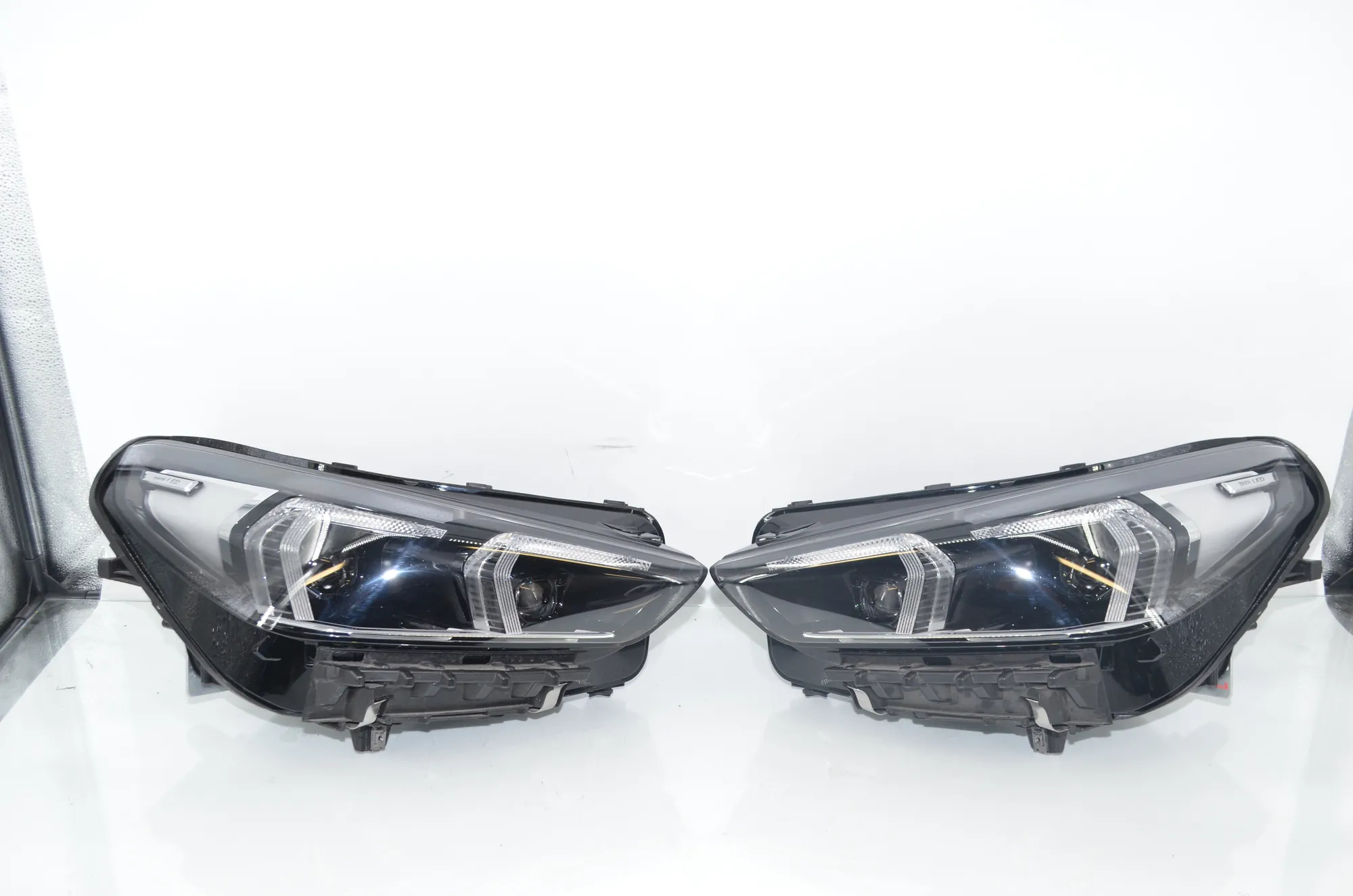 Front Headlight Set Kit – OEM 5A5AA47 · BMW X1 (U11) BMW X1 (U11) BMW X1 (U11) IX1 2024