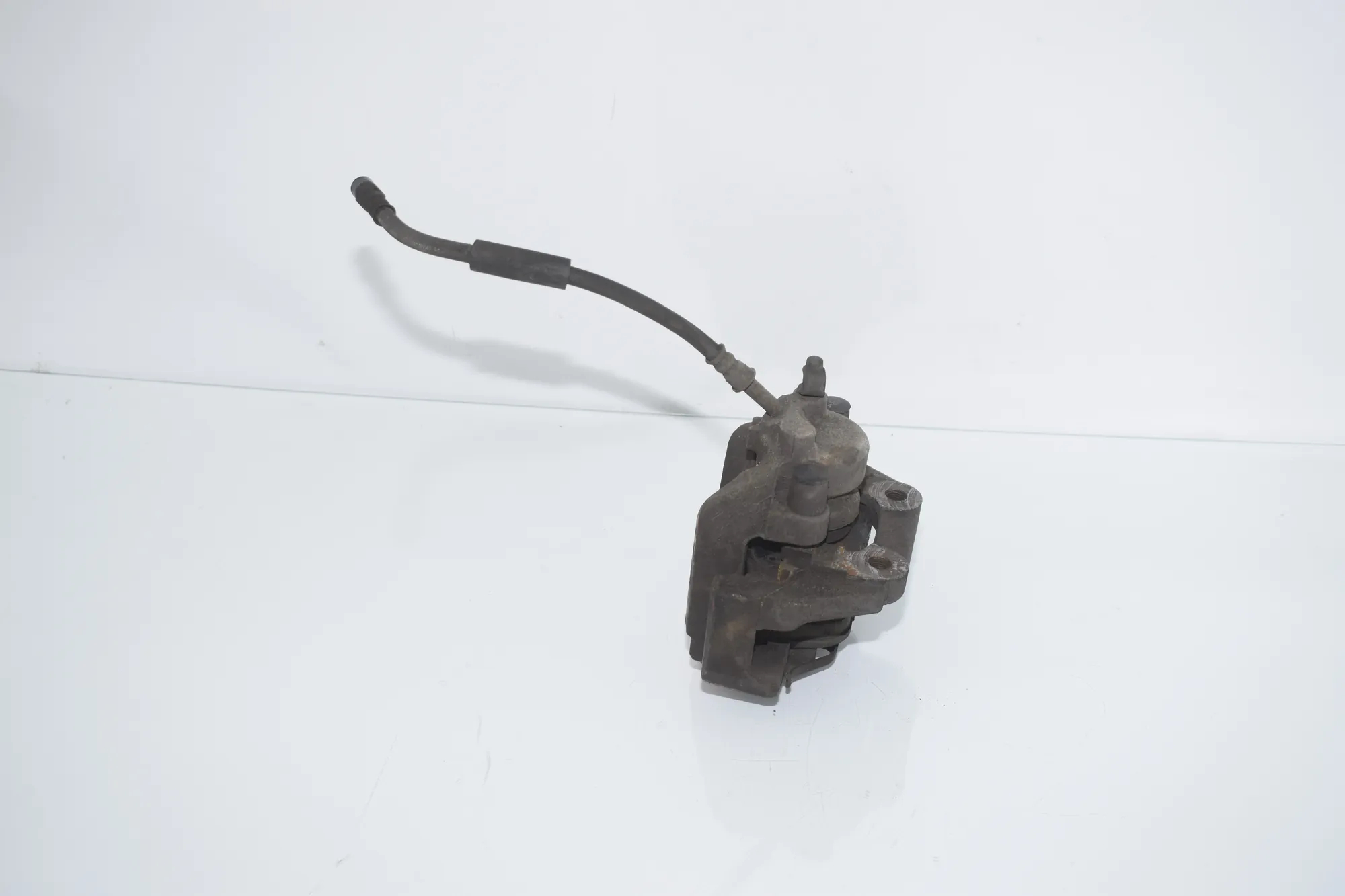 Rear Left Brake Caliper – OEM 6786831 · BMW 5 Gran Turismo (F07) 530 d 2009 – 2