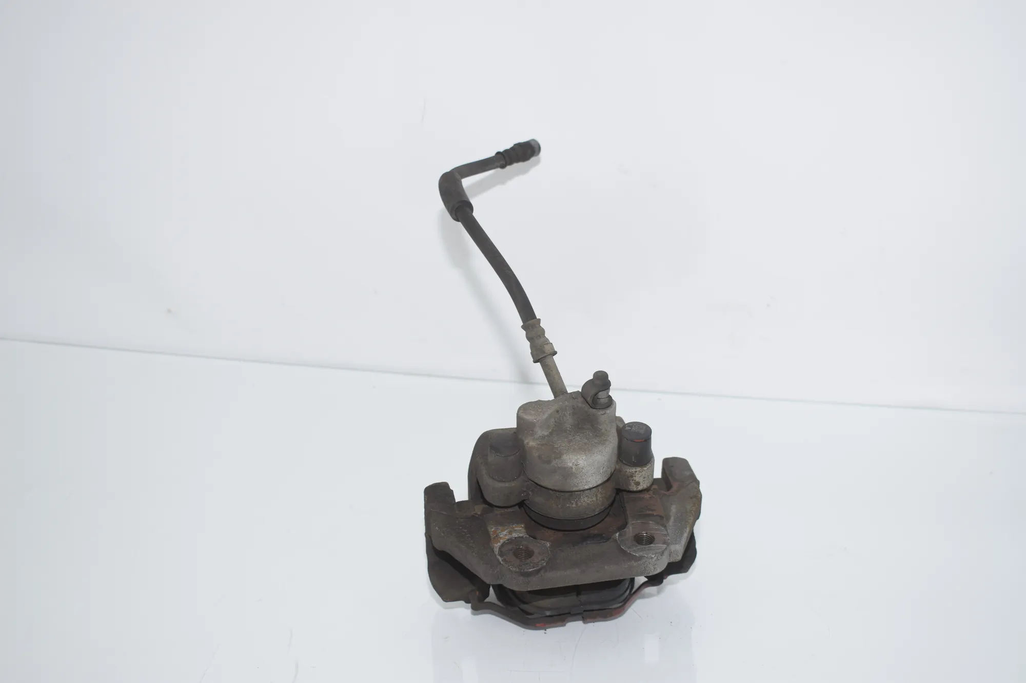 Rear Left Brake Caliper – OEM 6786831 · BMW 5 Gran Turismo (F07) 530 d 2009 – 3