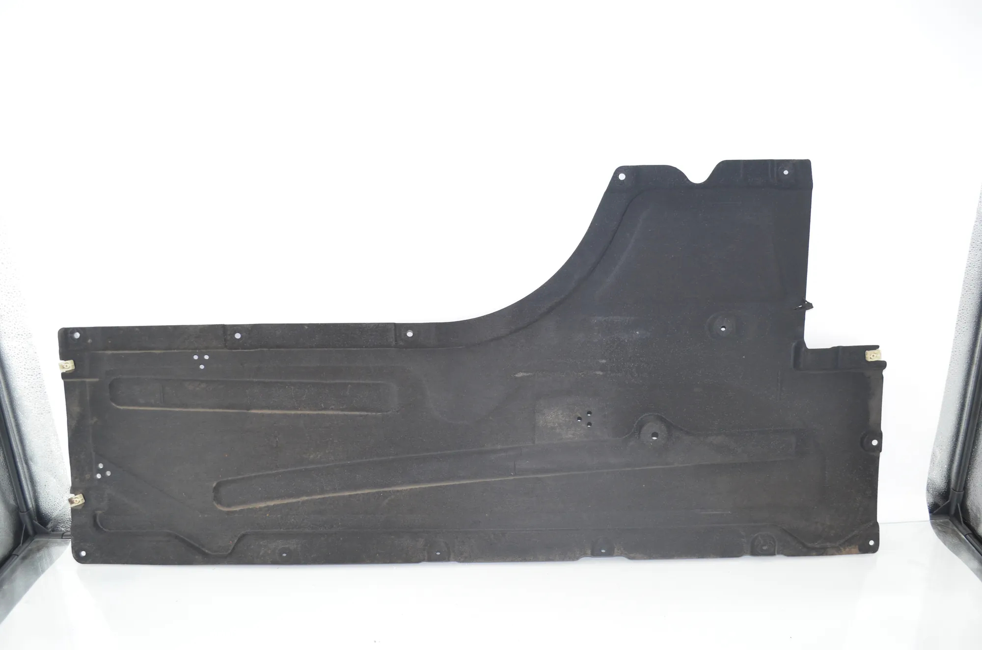 Left Side Underbody Cover – OEM 7340865 · BMW 3 Touring (G21) (2019 - -) 320 d 2019 – 2