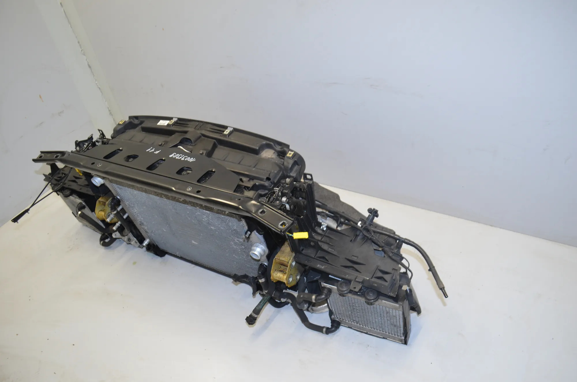 Slam Panel Frame Kit – OEM 8592166 · BMW 5 Touring (F11) M 550 d xDrive 2012 – 4