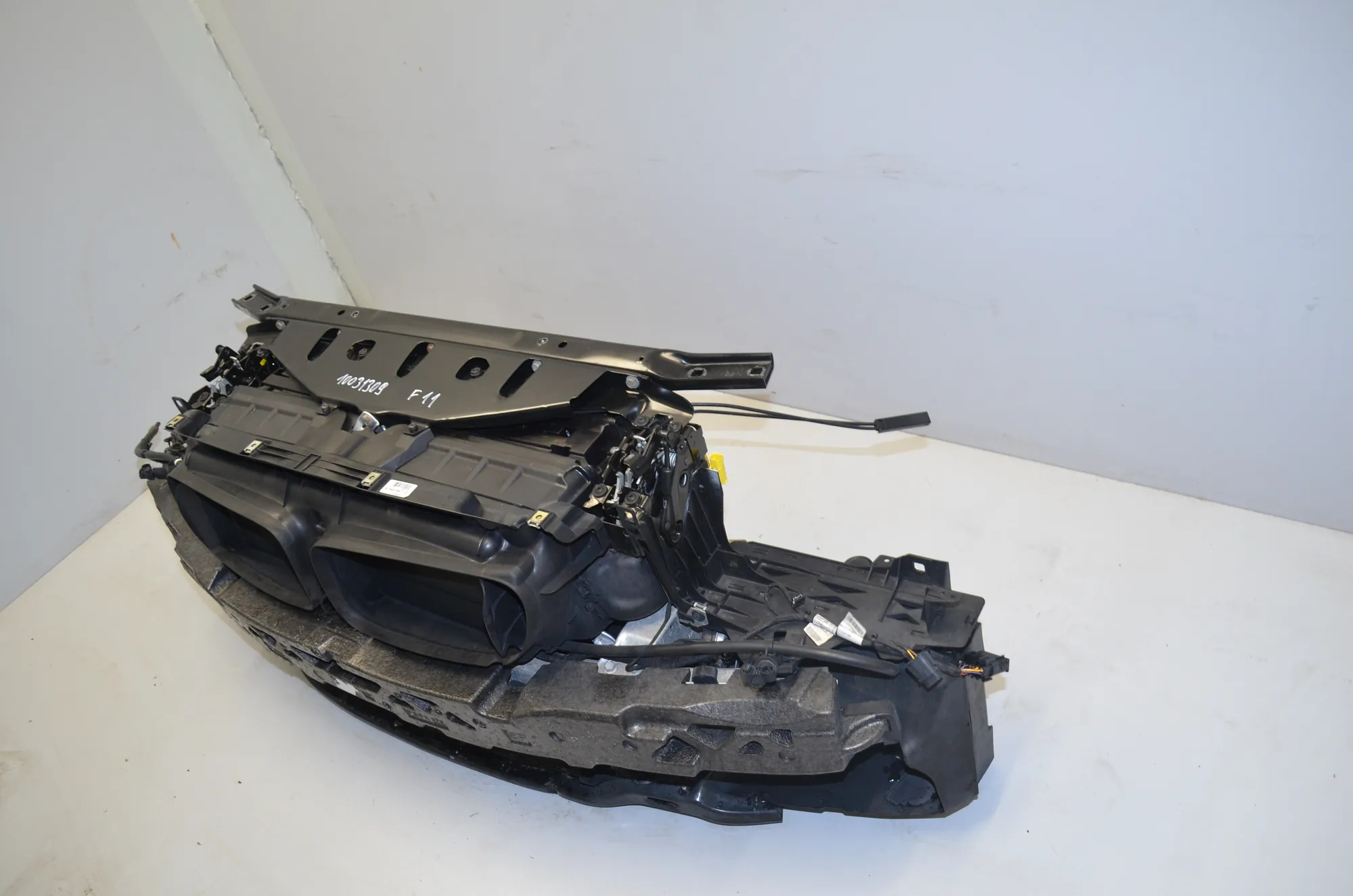Slam Panel Frame Kit – OEM 8592166 · BMW 5 Touring (F11) M 550 d xDrive 2012 – 2