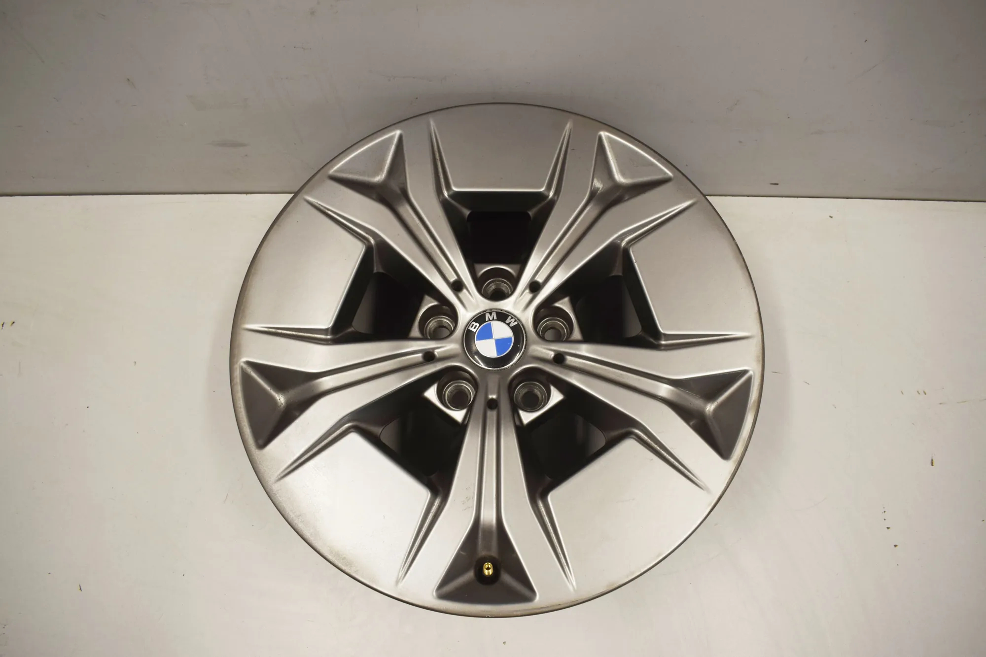 Alloy Wheel – OEM 6898036 · BMW X1 (U11) BMW X1 (U11) 2025