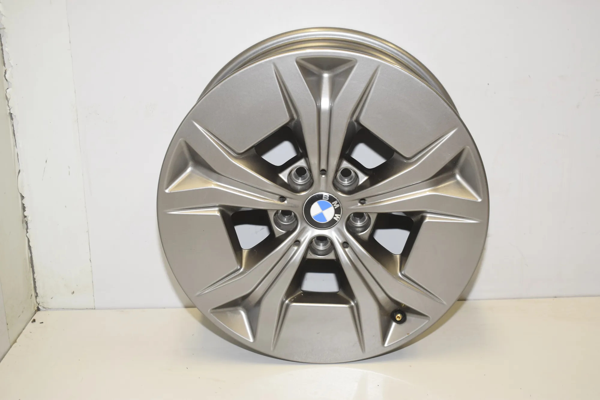 Alloy Wheel – OEM 6898036 · BMW X1 (U11) BMW X1 (U11) 2025