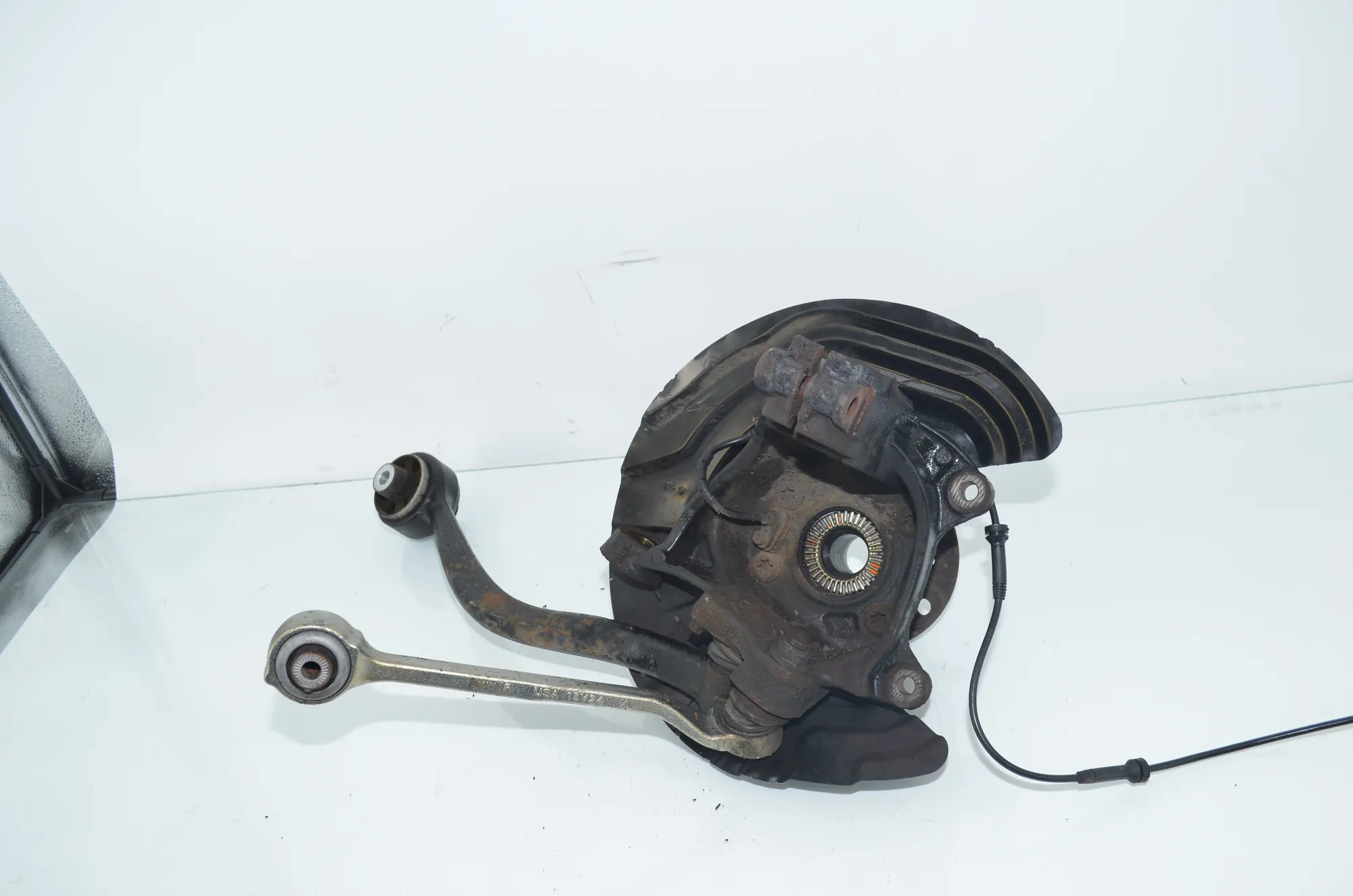 Front Right Wheel Hub – OEM 6855954 · BMW X3 (F25) xDrive 20 d 2016 – 4