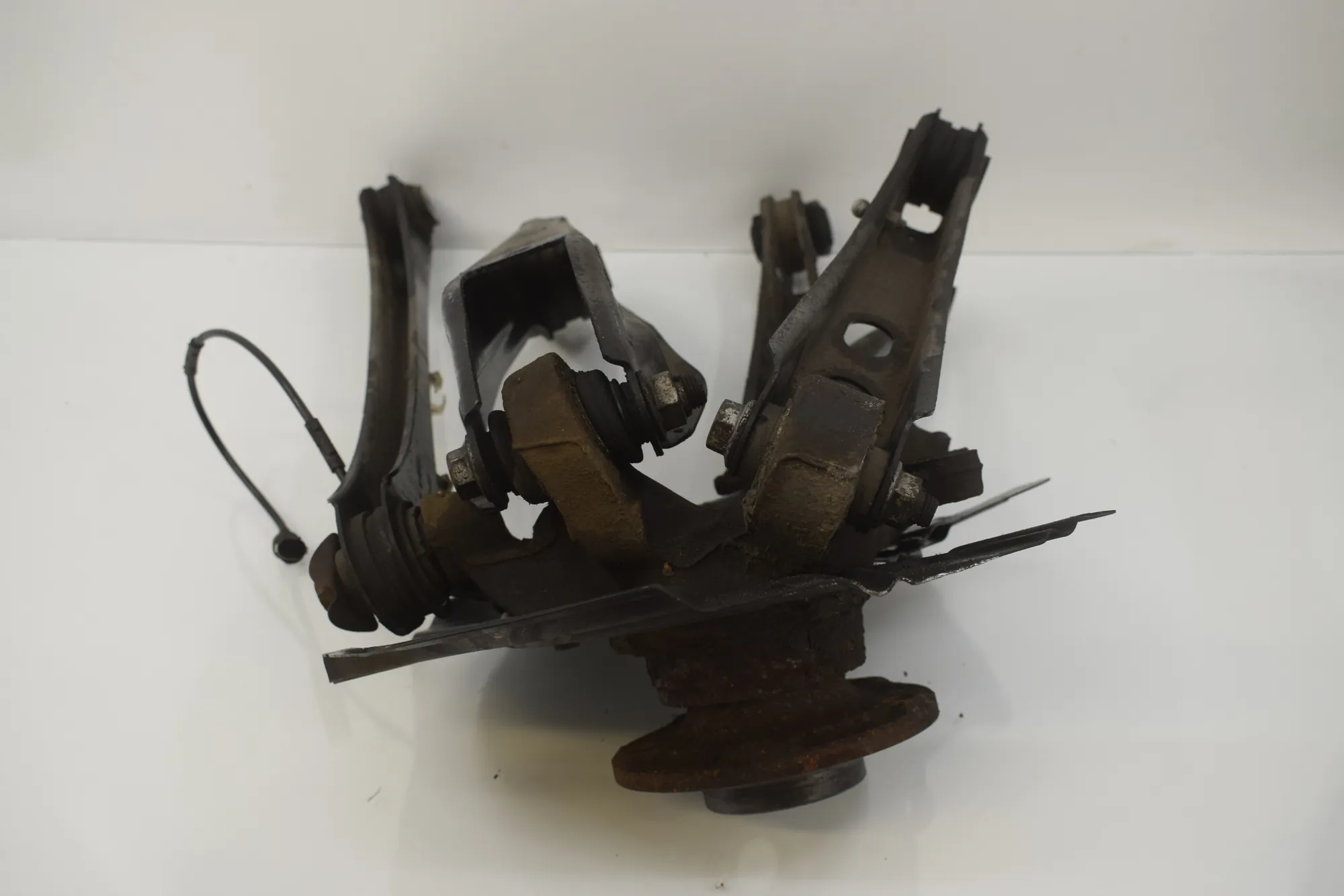 Rear Left Wheel Hub Spindle – OEM 6797569 · BMW X3 (F25) xDrive 20 d 2016 – 2