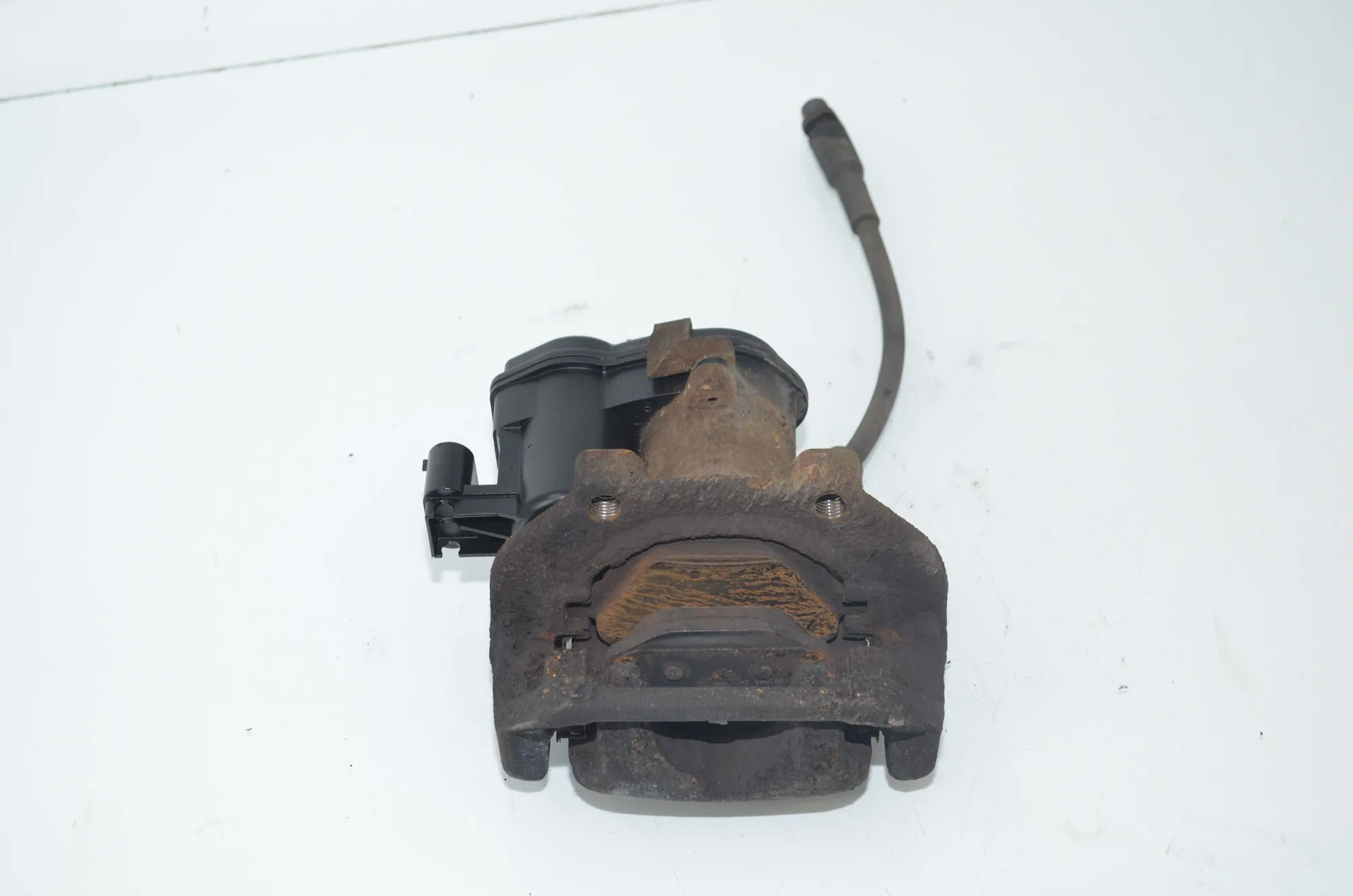 Rear Left Brake Caliper – OEM 6791017 · BMW X3 (F25) xDrive 20 d 2016 – 4