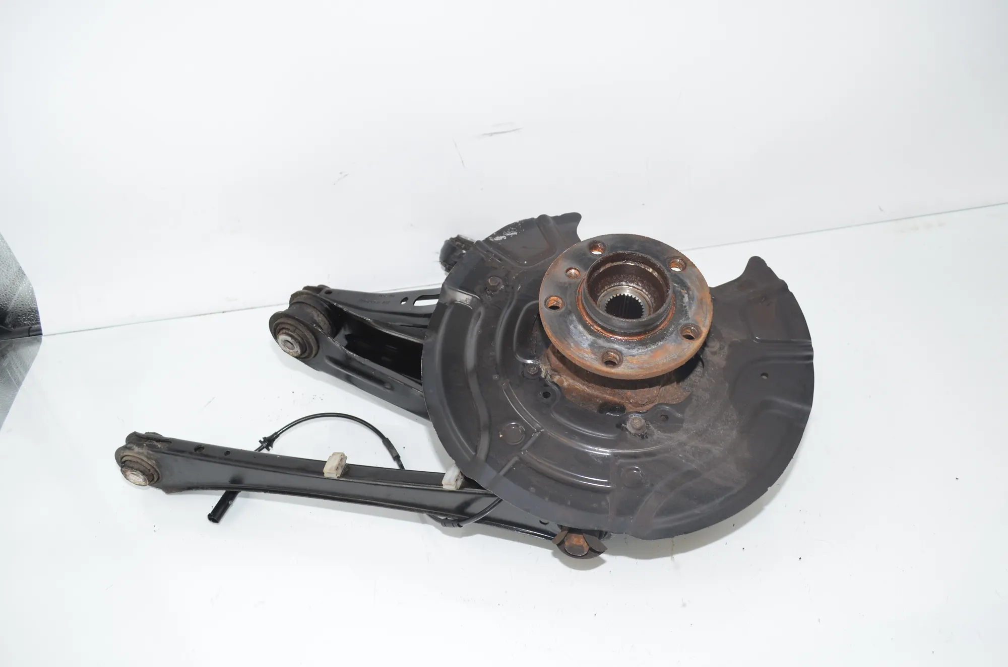 Rear Right Wheel Hub – OEM 6797570 · BMW X3 (F25) xDrive 20 d 2016 – 4