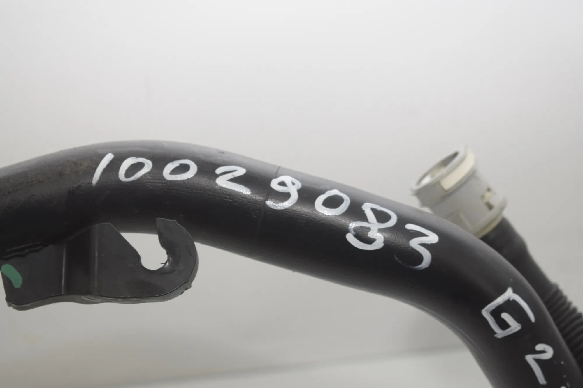 Fuel Tank Pipe – OEM 7449051 · BMW 3 Touring (G21) (2019 - -) 320 d 2019 – 4