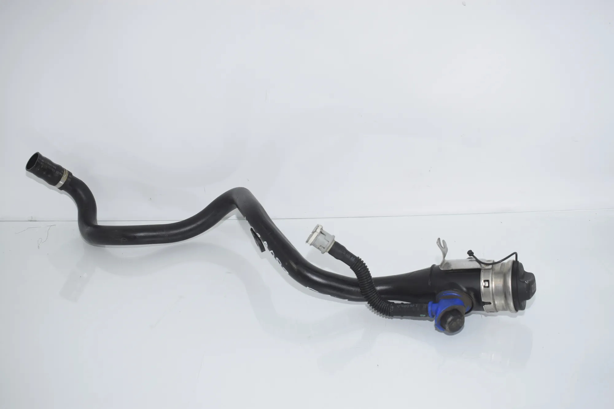 Fuel Tank Pipe – OEM 7449051 · BMW 3 Touring (G21) (2019 - -) 320 d 2019 – 2