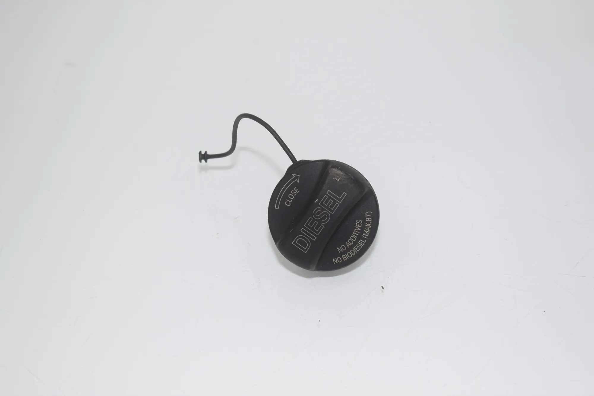 Fuel Tank Flap Cap – OEM 7222392 · BMW 5 Touring (F11) 535 d xDrive 2011