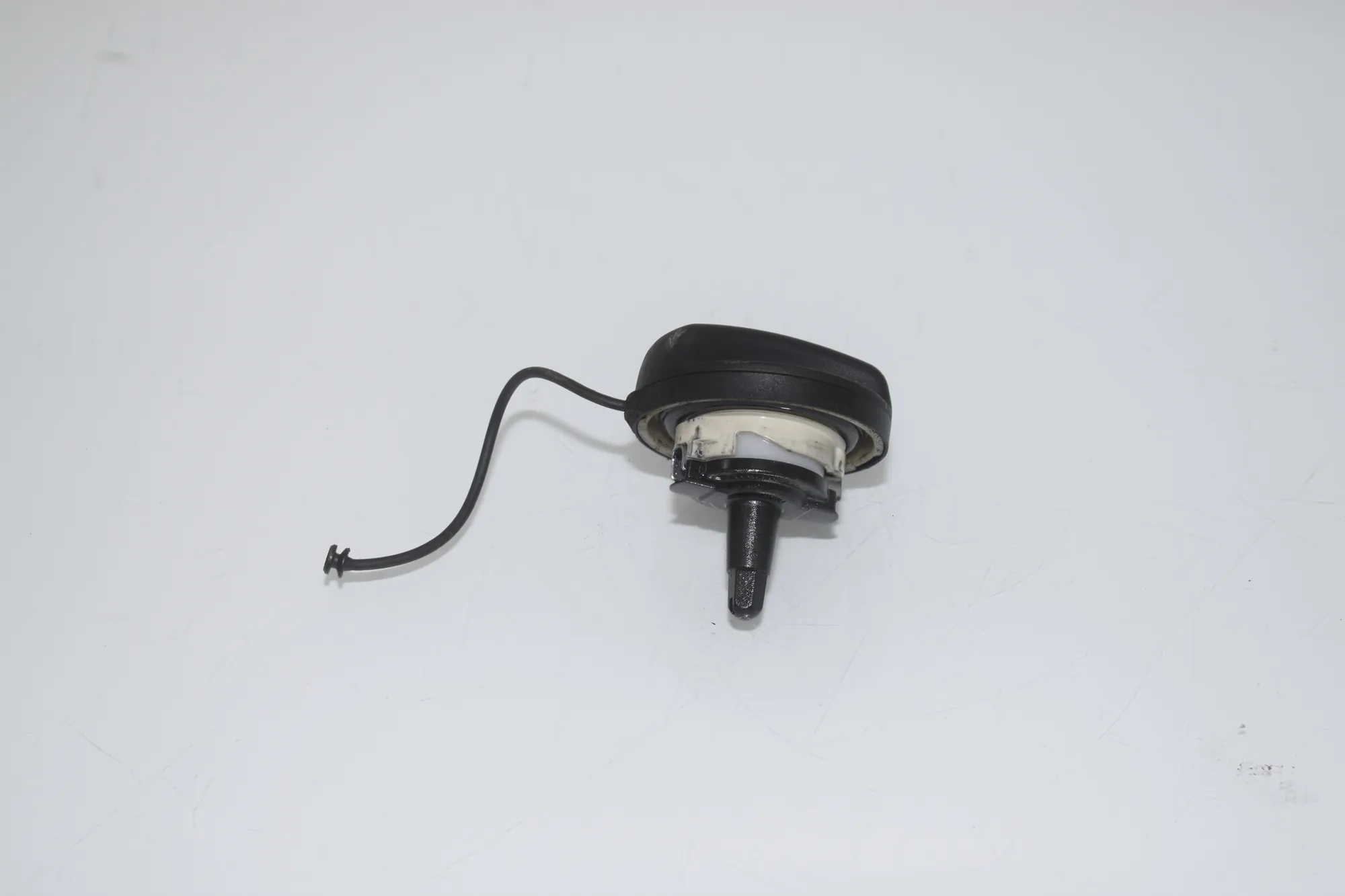 Fuel Tank Cap – OEM 7222392 · BMW 5 Touring (F11) 535 d xDrive 2013 – 2