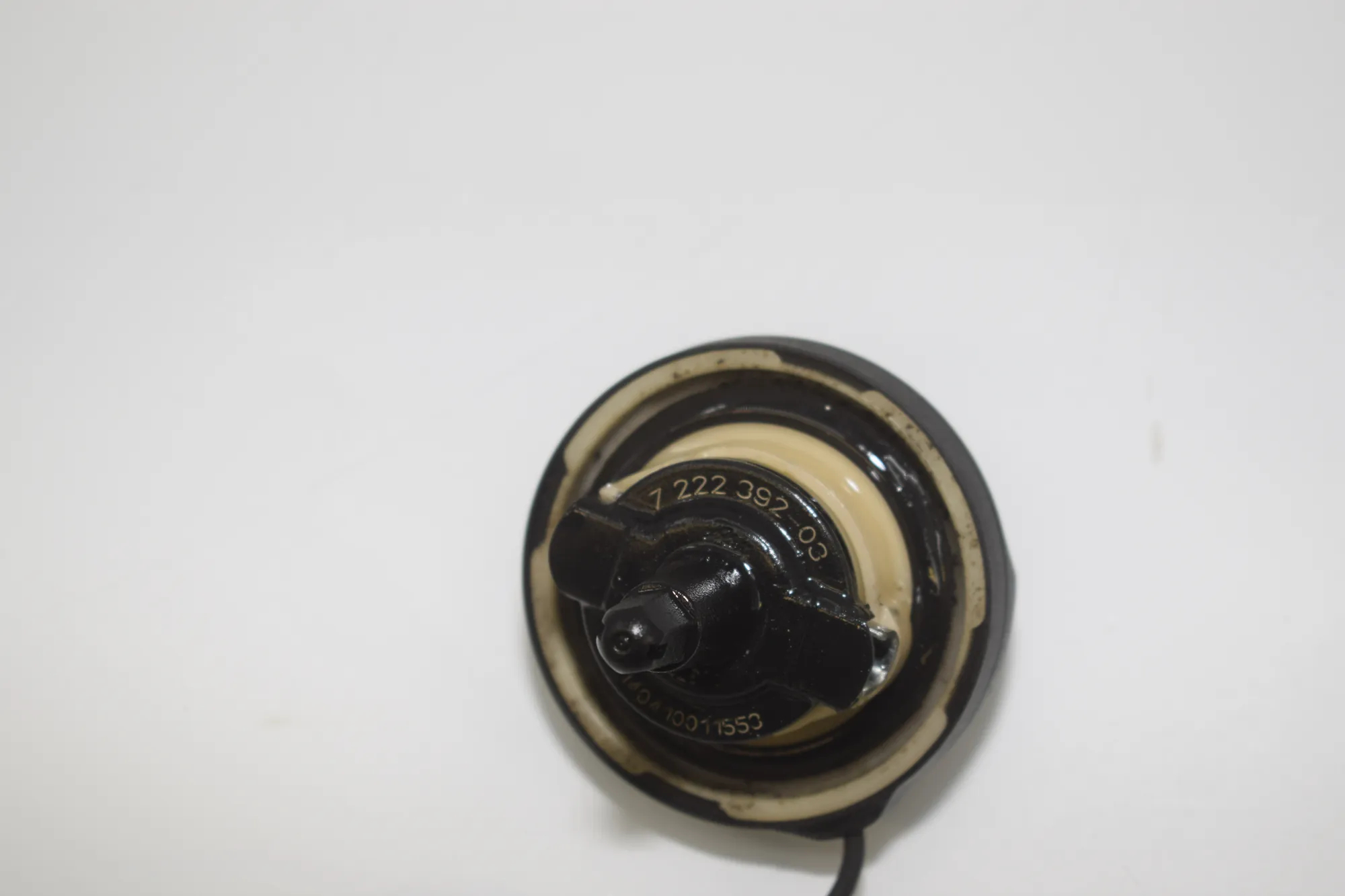 Fuel Tank Cap – OEM 7222392 · BMW X5 (E70) xDrive 30 d 2010 – 4