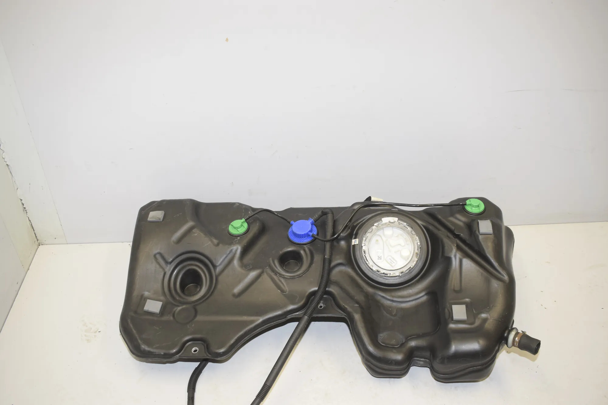 Fuel Tank – OEM 9895424 · BMW 1 (F40) (2019 - -) (F40)118i 2020 – 3