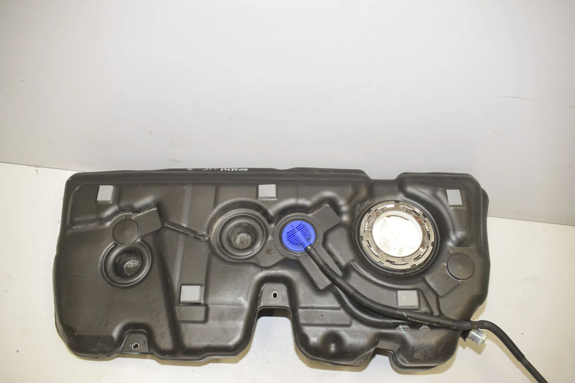 Fuel Tank – OEM 7453428 · BMW 2 Active Tourer (F45) 216 d 2014 – 2