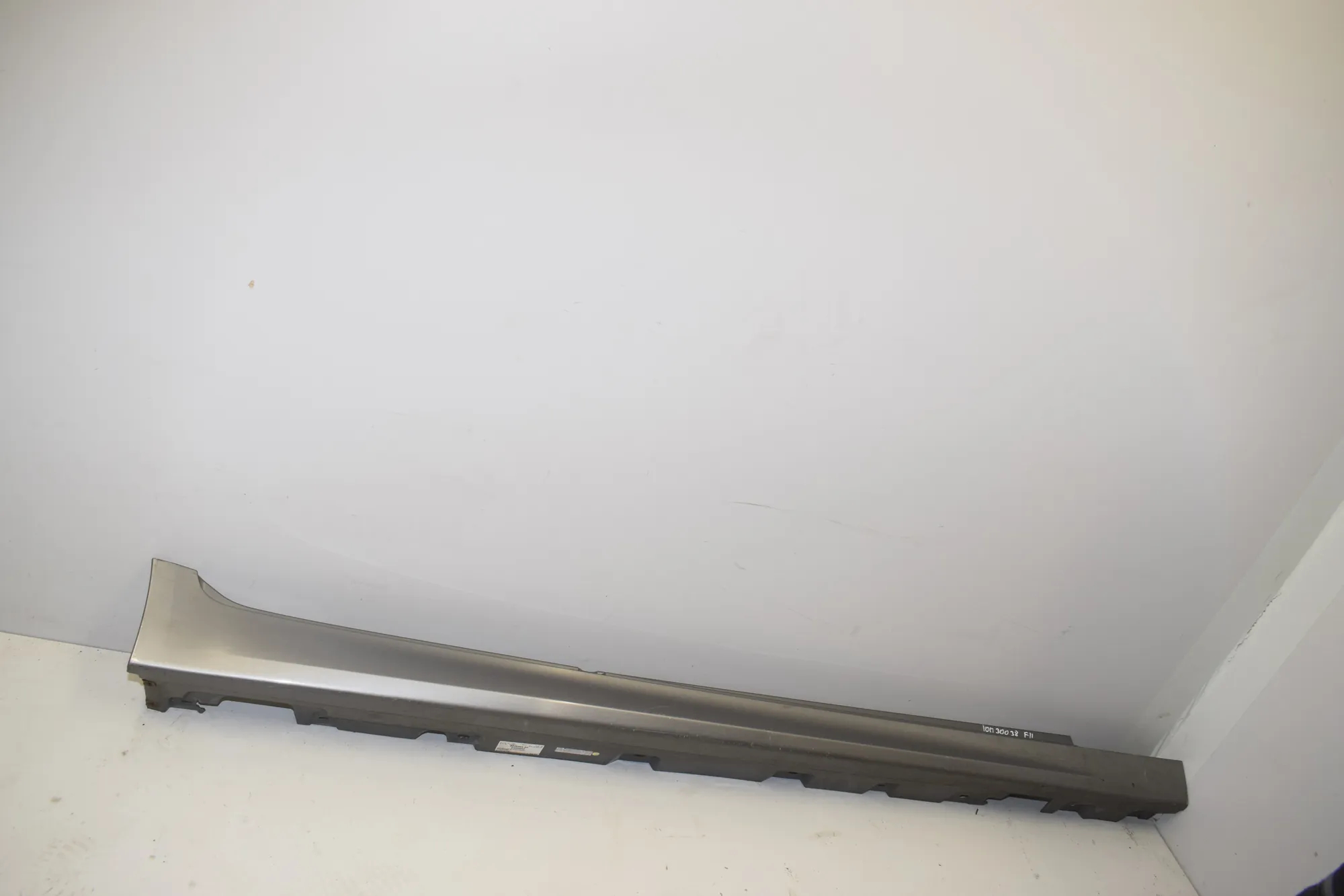 Right Side Plastic Sideskirt Cover – OEM 7903888 · BMW 5 Touring (F11) 530 d xDrive 2011 – 2
