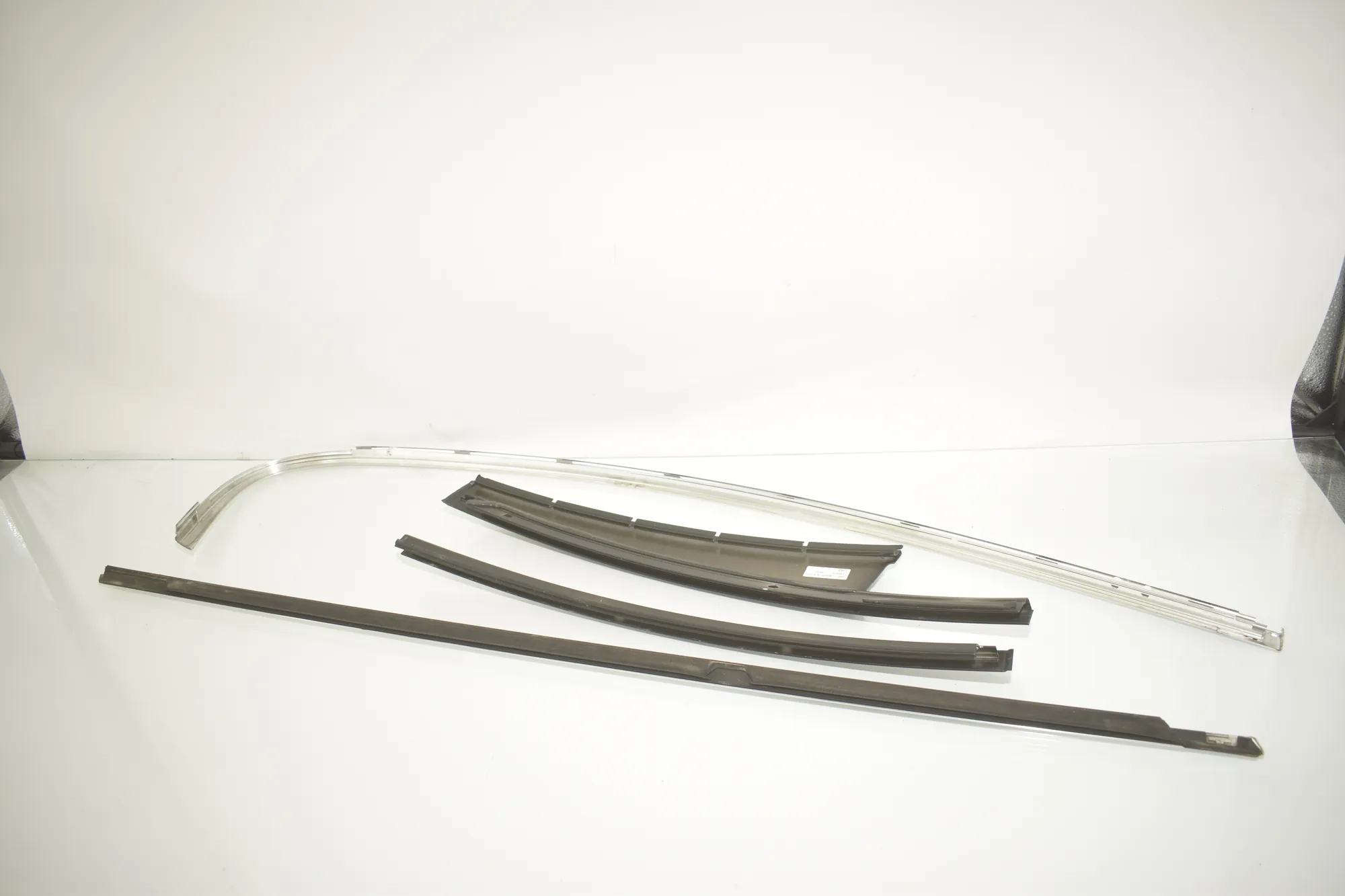 Exterior Trim Kit – OEM 7182293 · BMW 5 (F10) 530 d xDrive 2011 – 4