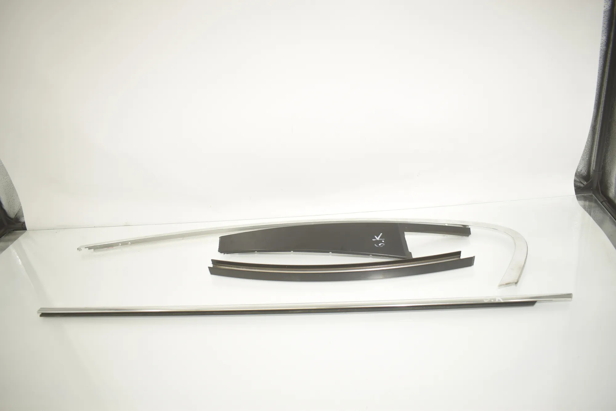 Exterior Trim Kit – OEM 7182293 · BMW 5 (F10) 530 d xDrive 2011