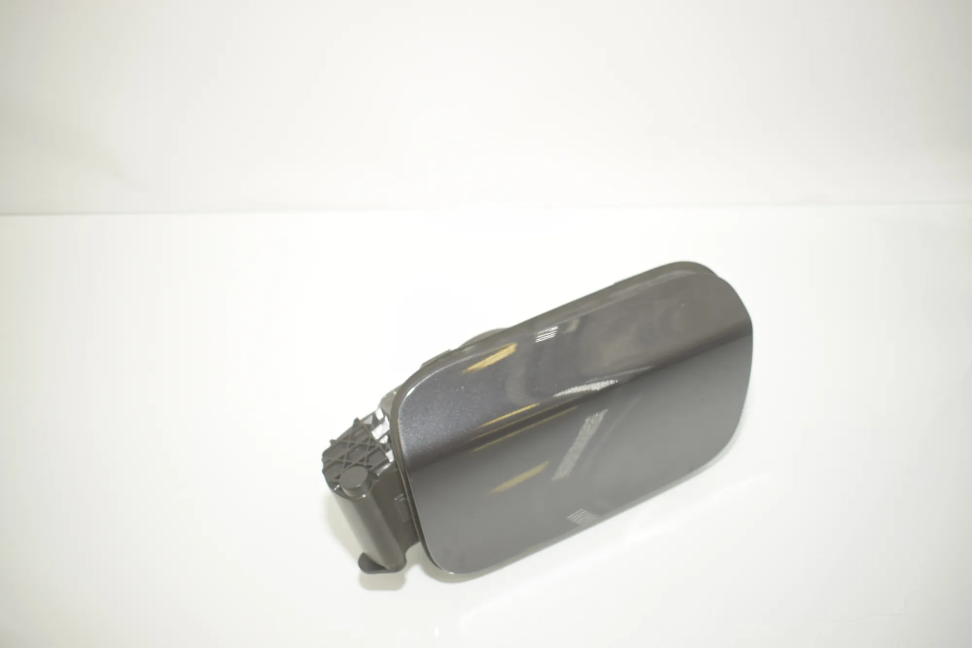 Fuel Tank Flap Cap – OEM 7218336 · BMW 5 (F10) 530 d xDrive 2011 – 3