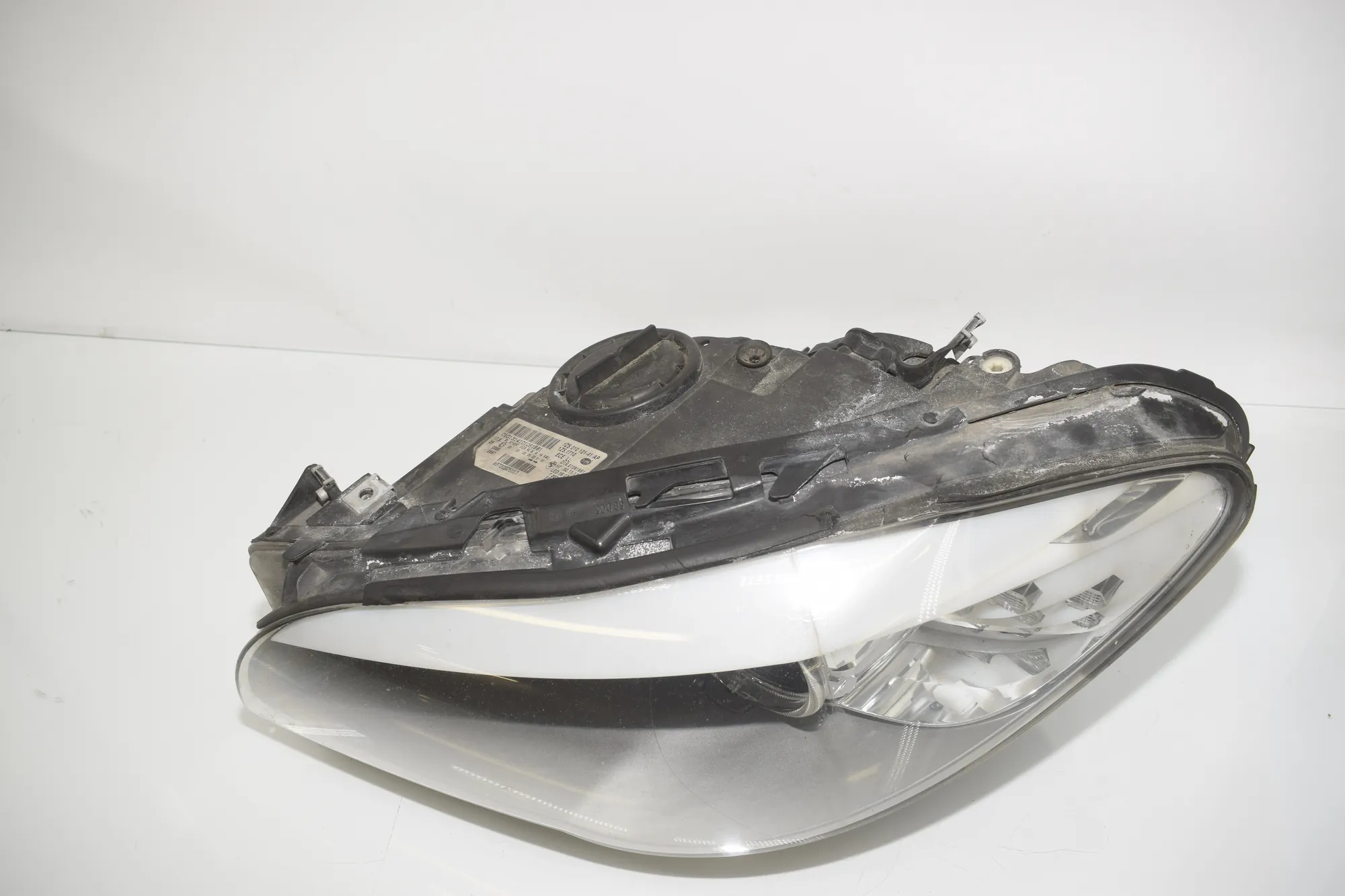Front Left Headlight – OEM 7203251 · BMW 5 Touring (F11) 535 d xDrive 2011 – 4