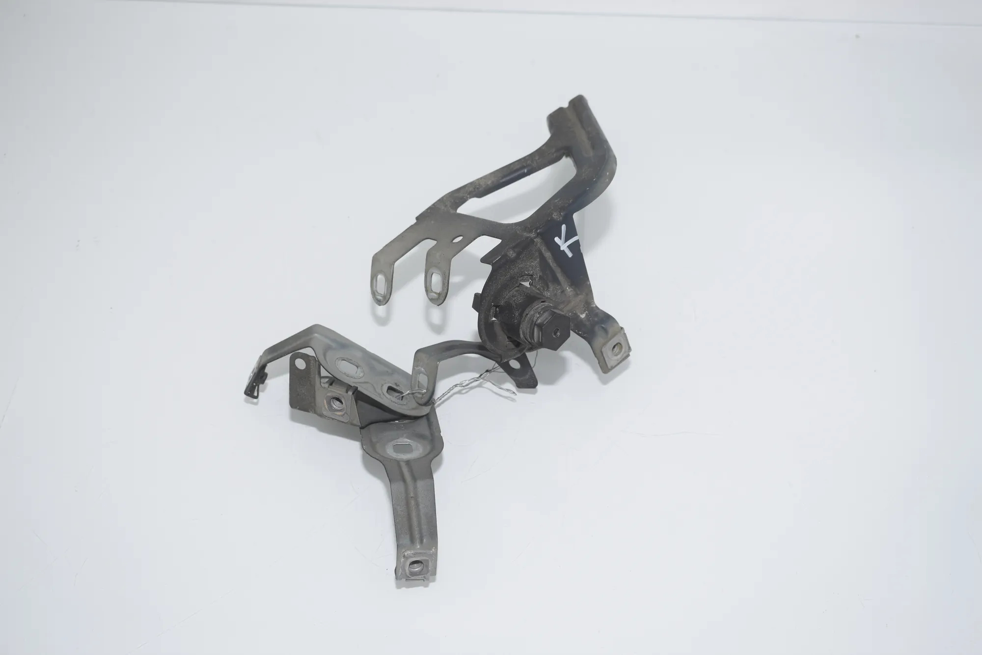 Front Left Fender Holder – OEM 7207209 · BMW 5 Touring (F11) 535 d xDrive 2011 – 2