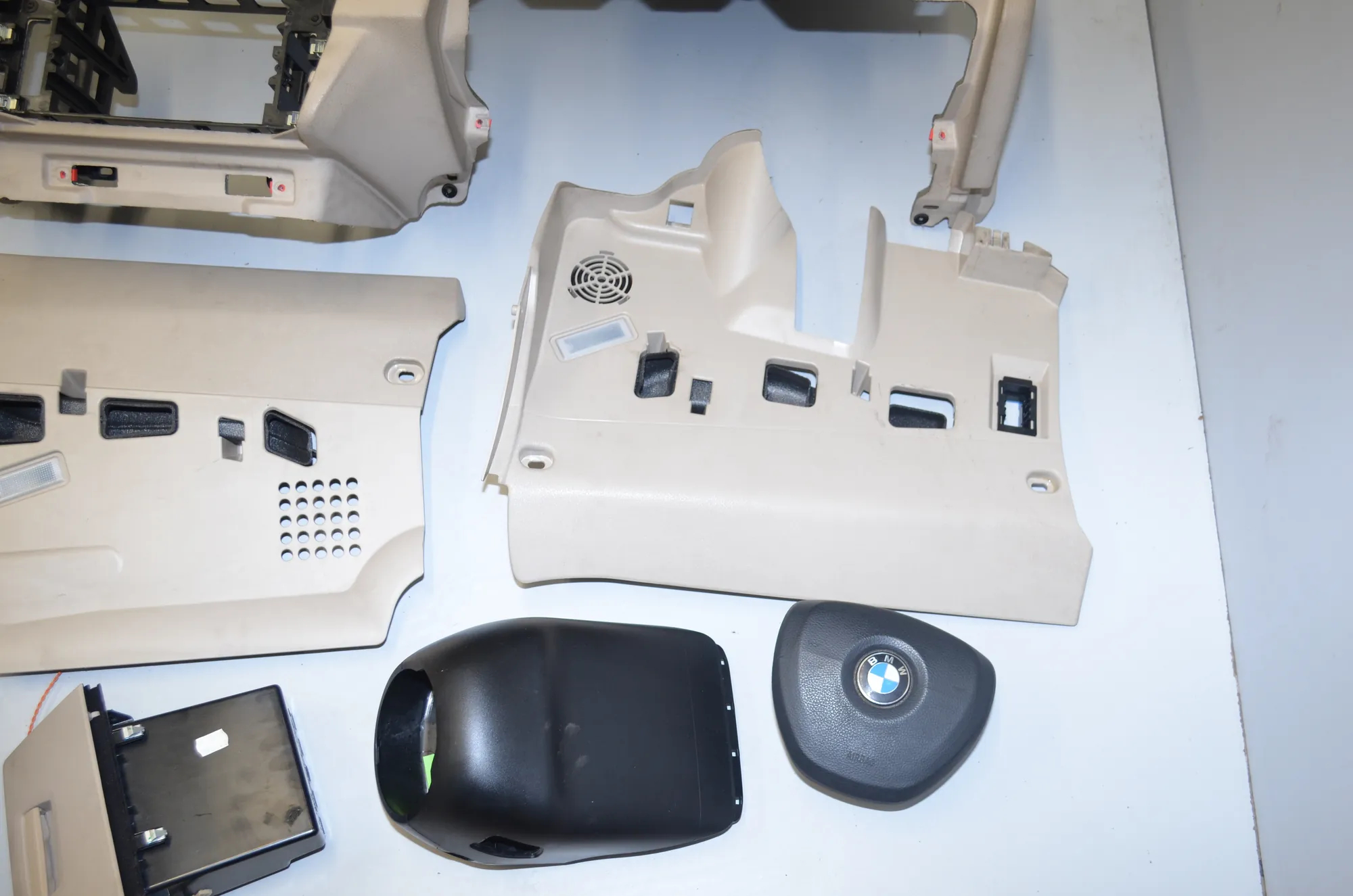 Dashboard – OEM 9218719 · BMW 5 Touring (F11) 535 d xDrive 2011 – 3