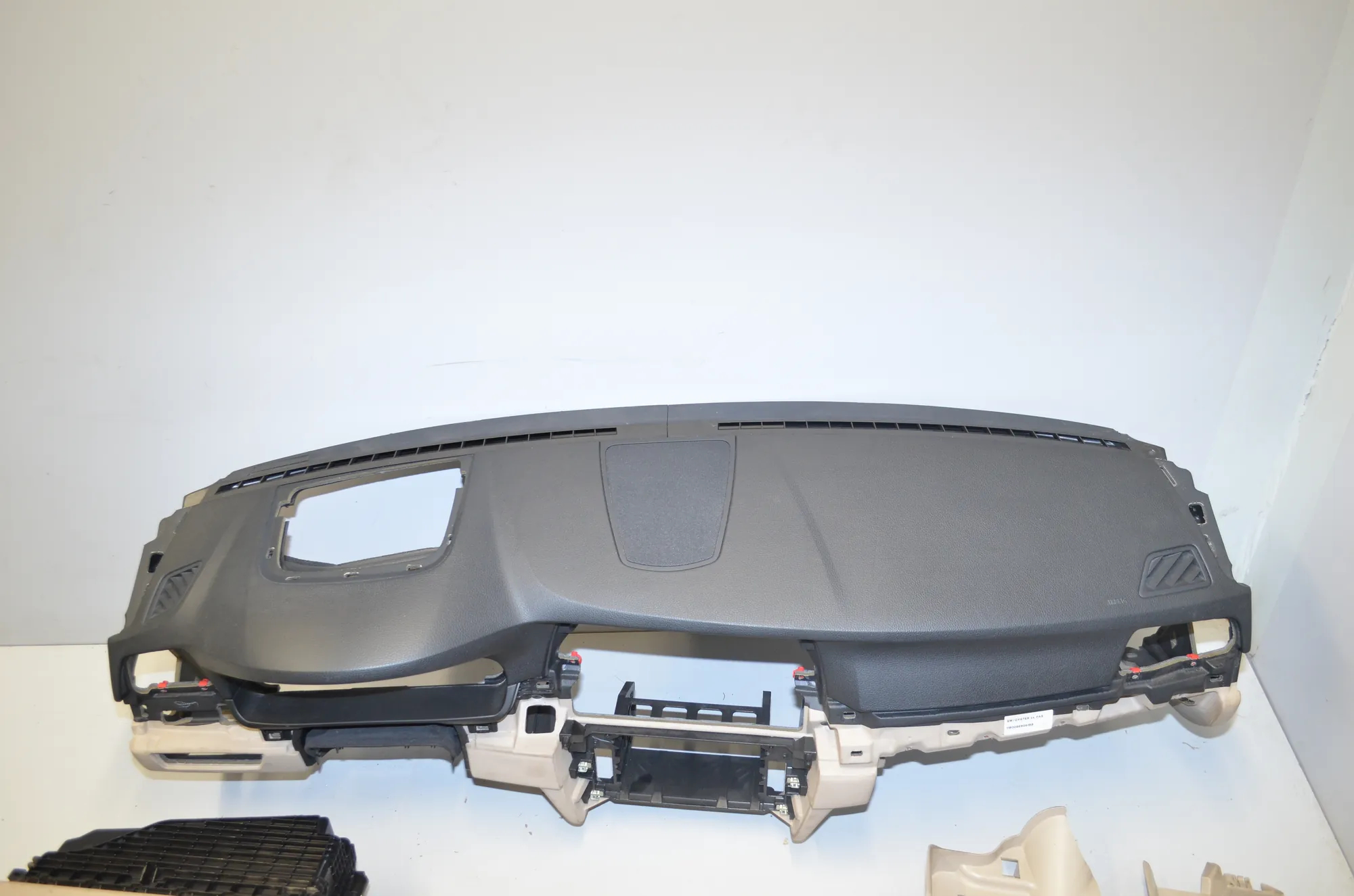 Dashboard – OEM 9218719 · BMW 5 Touring (F11) 535 d xDrive 2011 – 4