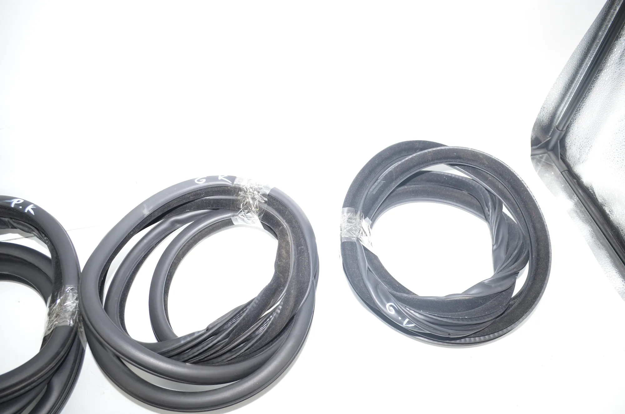 Front Right Door Seal Rubber – OEM 7182269 · BMW 5 Touring (F11) 535 d xDrive 2011 – 3