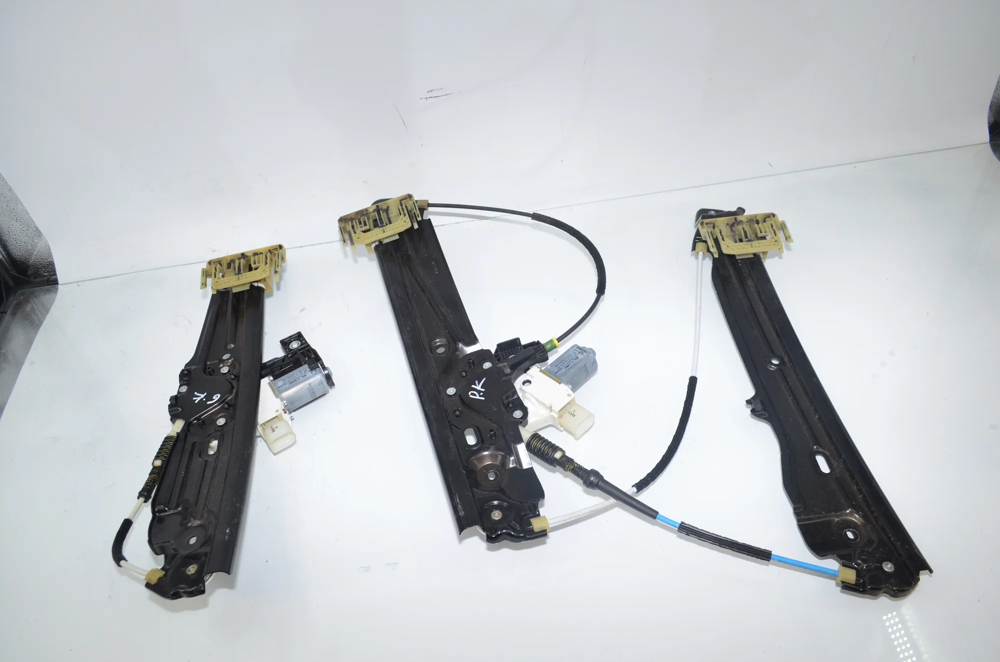 Front Left Door Window Regulator – OEM 7182131 · BMW 5 Touring (F11) 535 d xDrive 2013
