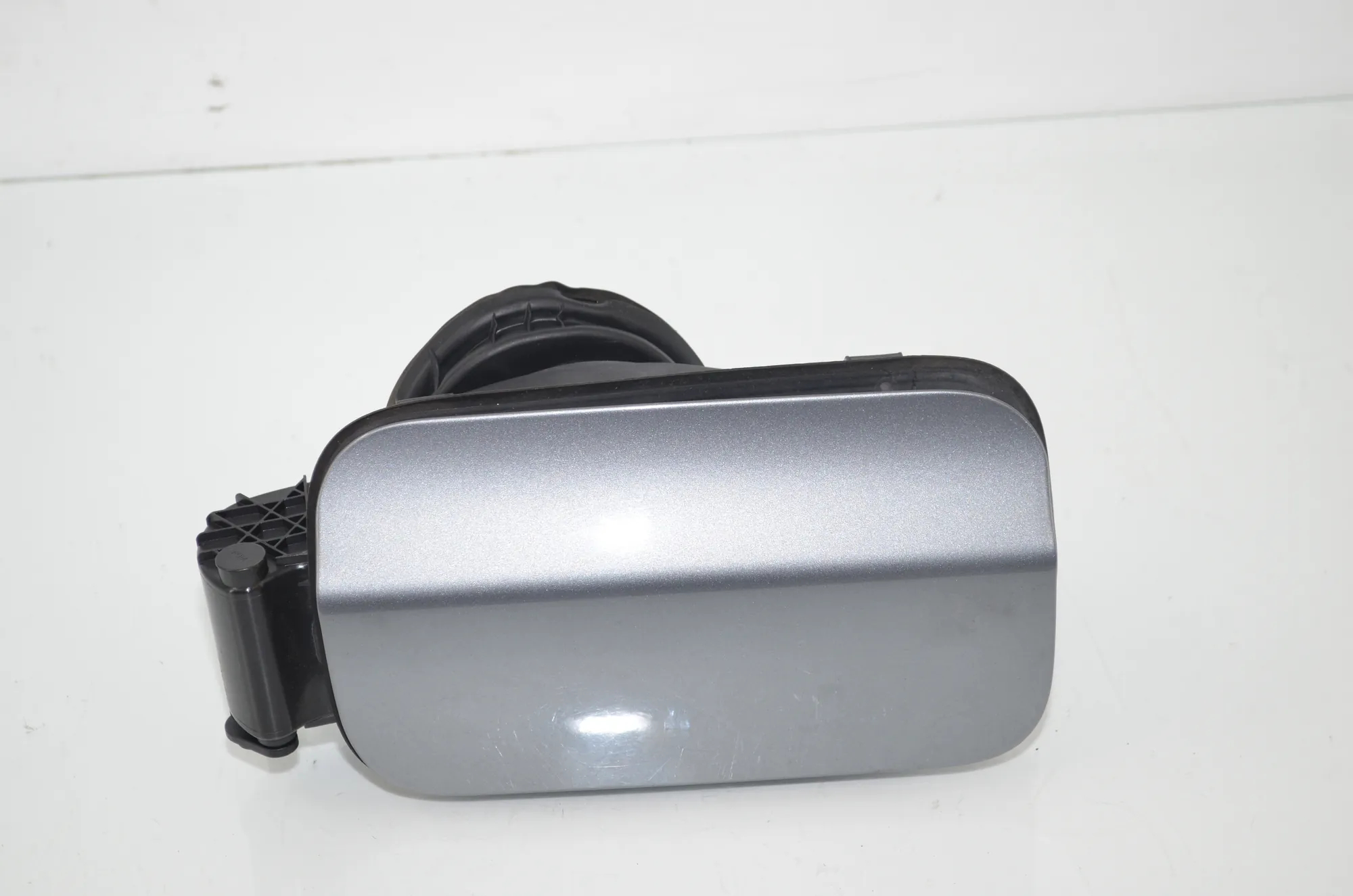 Fuel Tank Flap Cap – OEM 7206558 · BMW 5 Touring (F11) 535 d xDrive 2013